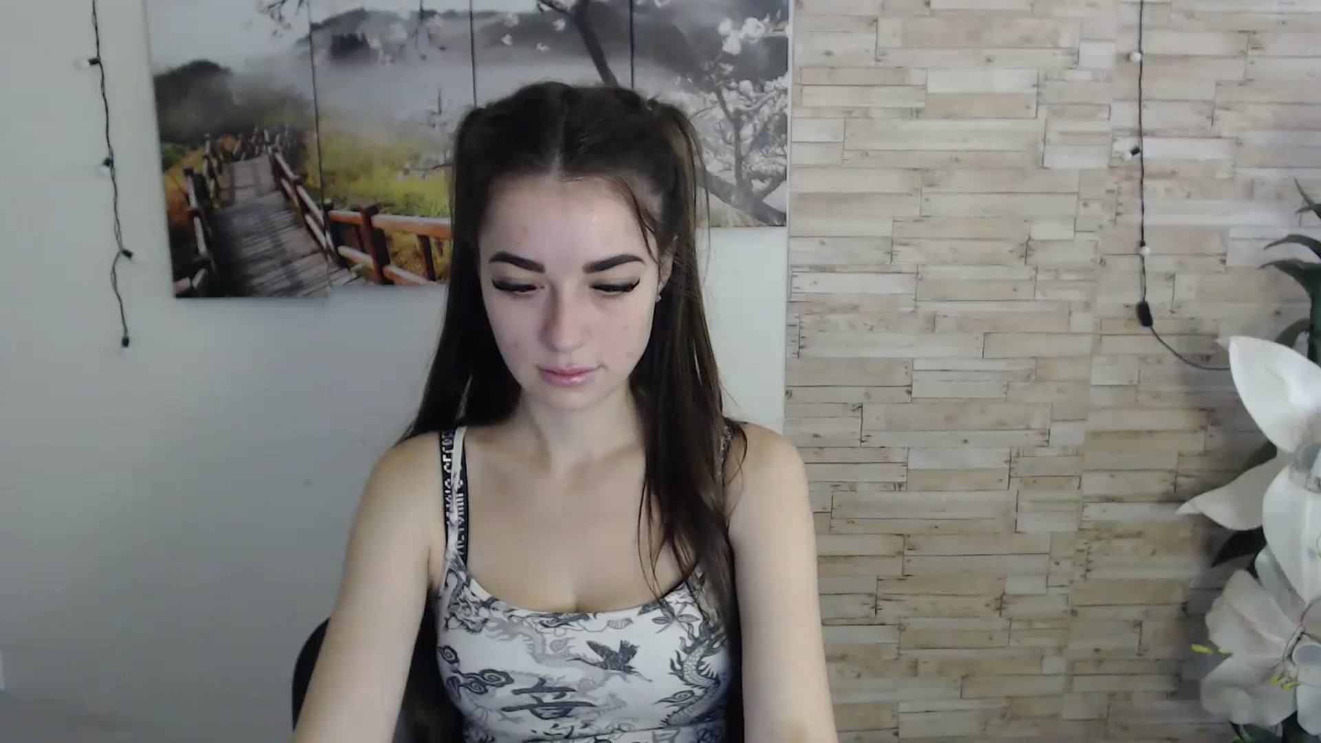 Gallery image thumbnail from Eva_Eldis's myfreecams stream on, 10/20/2023, 10:09 image 16 of 20
