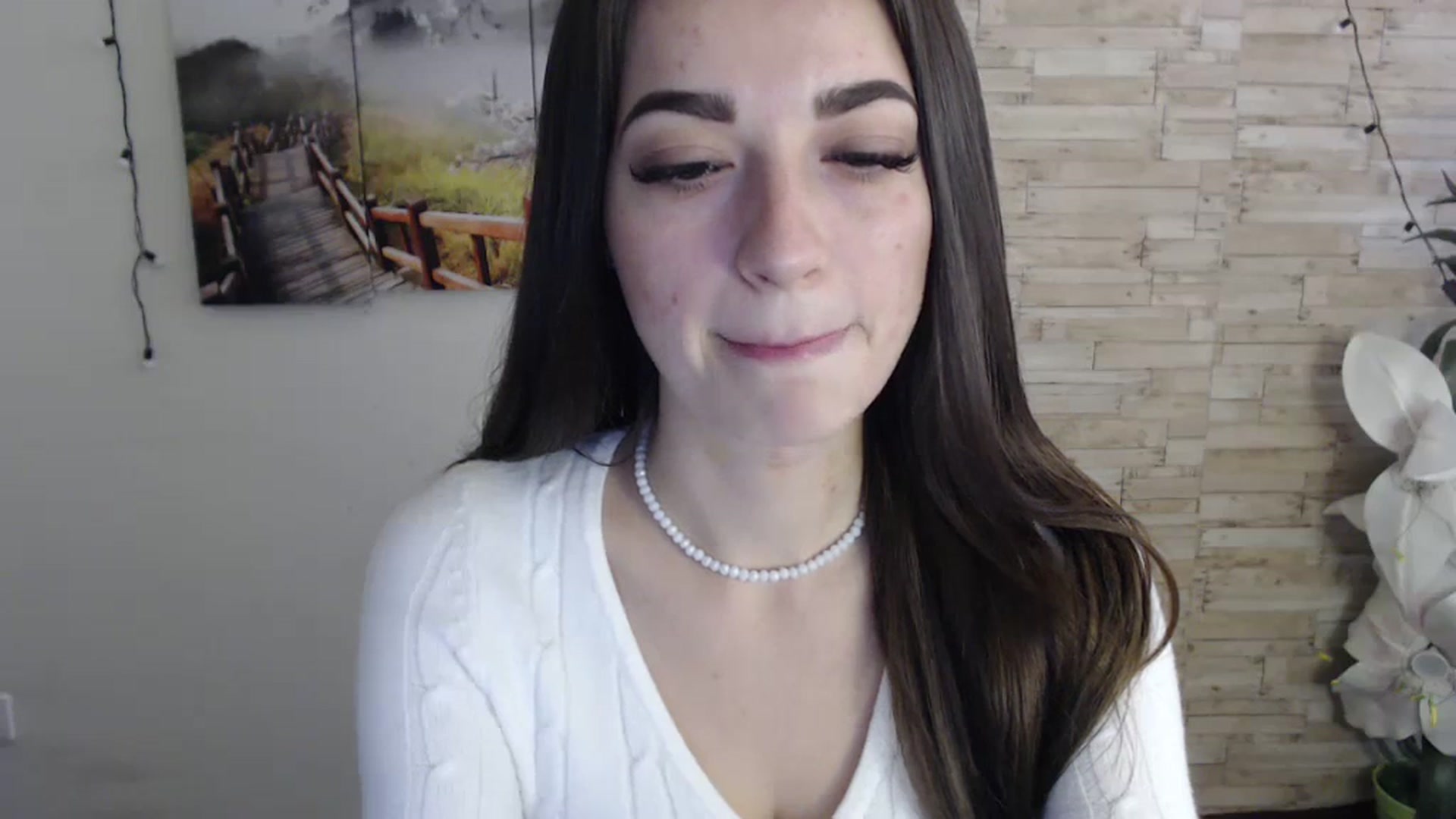 Gallery image thumbnail from Eva_Eldis's myfreecams stream on, 10/28/2023, 11:32 image 18 of 20