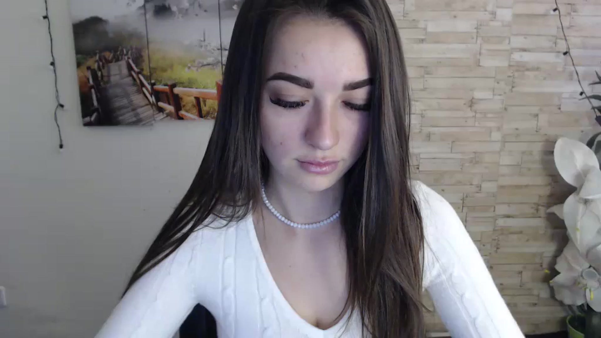 Gallery image thumbnail from Eva_Eldis's myfreecams stream on, 10/28/2023, 11:32 image 11 of 20