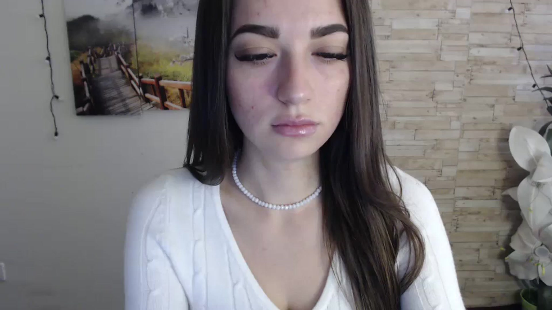 Gallery image thumbnail from Eva_Eldis's myfreecams stream on, 10/28/2023, 11:32 image 14 of 20