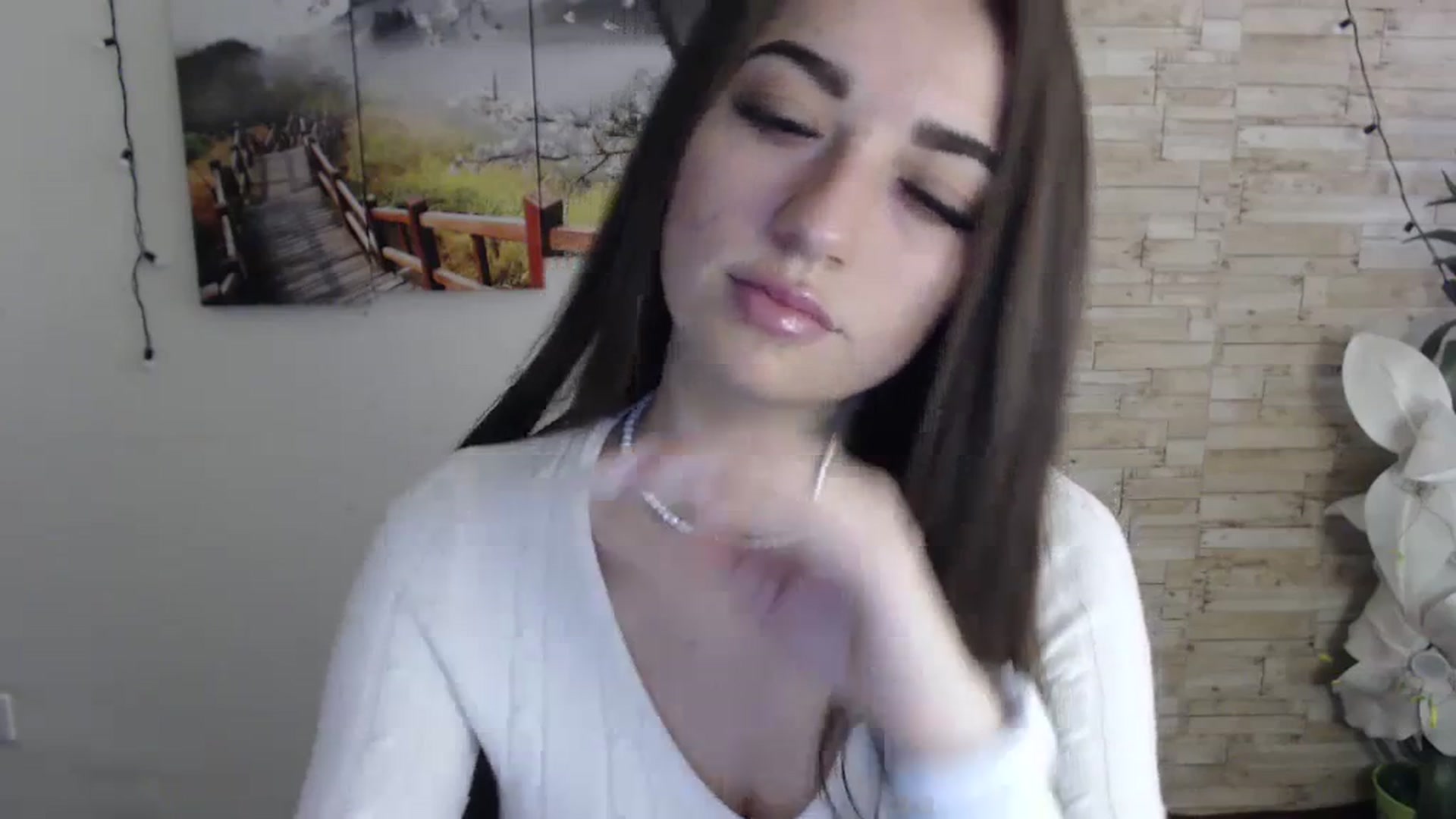 Gallery image thumbnail from Eva_Eldis's myfreecams stream on, 10/28/2023, 11:32 image 12 of 20