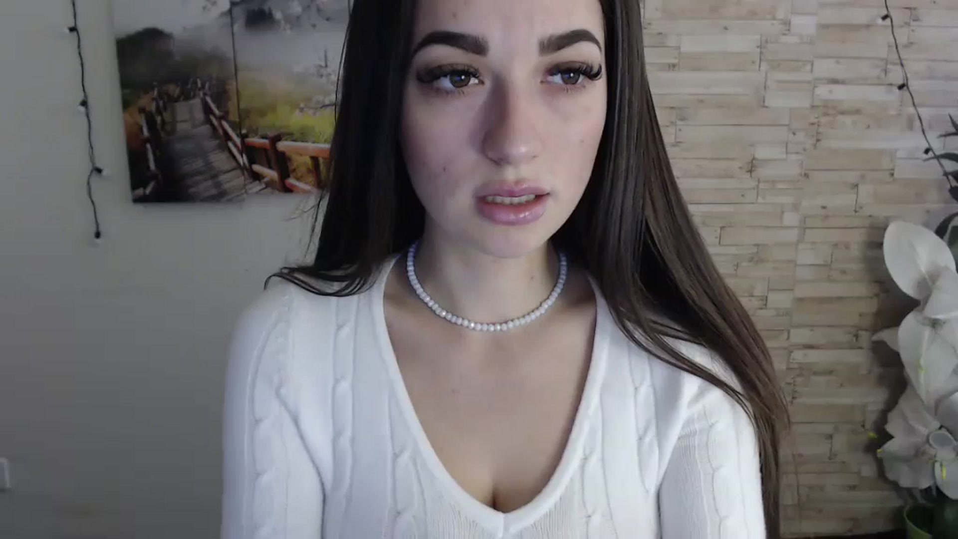 Gallery image thumbnail from Eva_Eldis's myfreecams stream on, 10/28/2023, 11:32 image 1 of 20