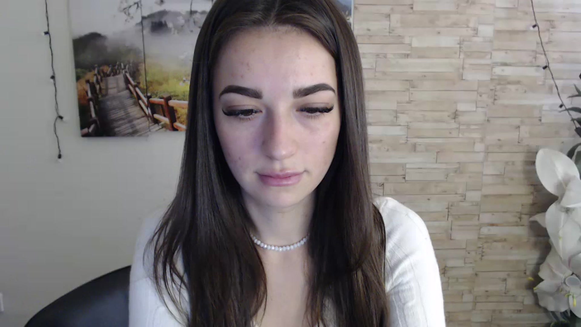 Gallery image thumbnail from Eva_Eldis's myfreecams stream on, 10/28/2023, 11:57 image 9 of 20