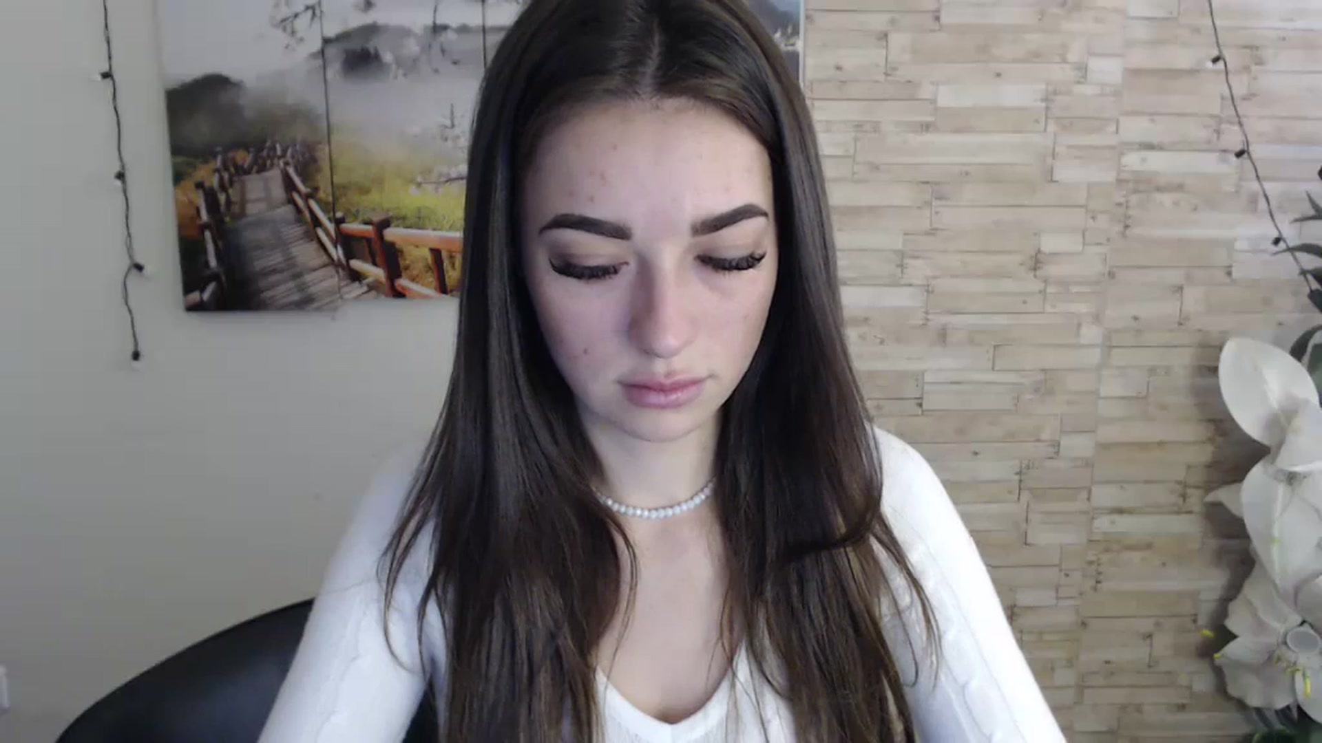 Gallery image thumbnail from Eva_Eldis's myfreecams stream on, 10/28/2023, 11:57 image 8 of 20