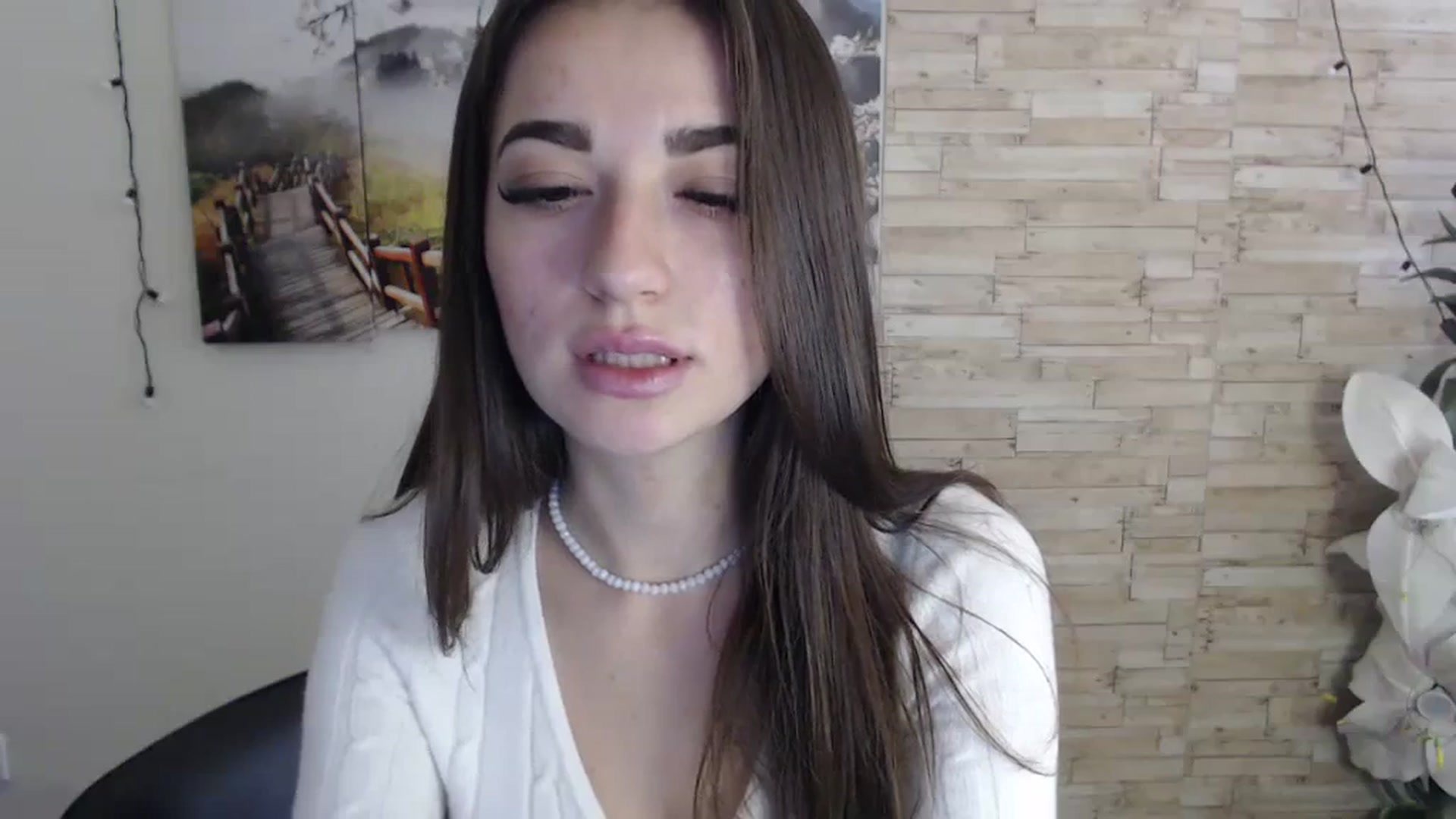 Gallery image thumbnail from Eva_Eldis's myfreecams stream on, 10/28/2023, 11:57 image 4 of 20