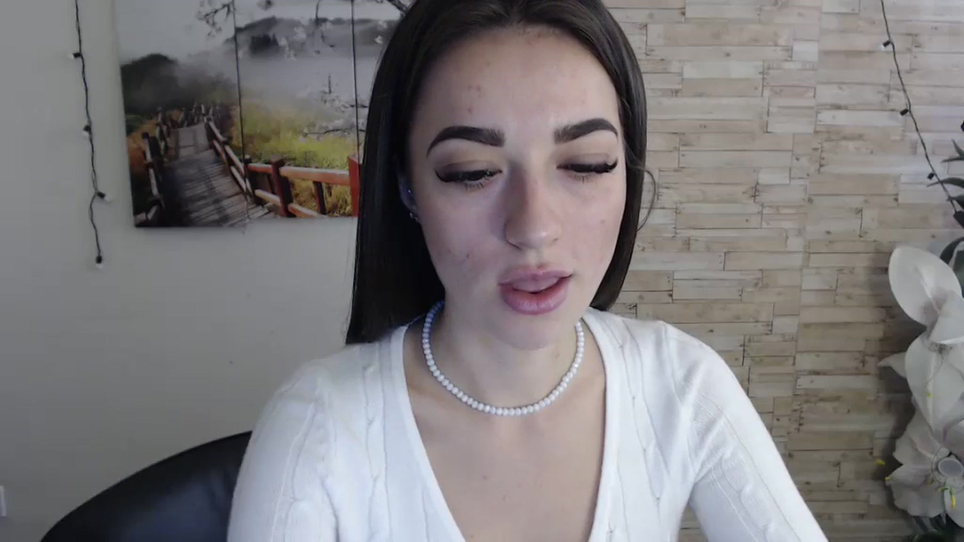 Gallery image thumbnail from Eva_Eldis's myfreecams stream on, 10/28/2023, 11:57 image 19 of 20