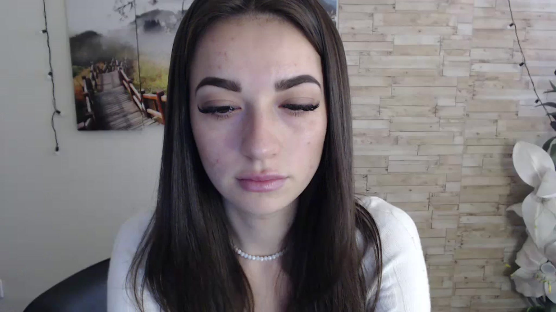 Gallery image thumbnail from Eva_Eldis's myfreecams stream on, 10/28/2023, 11:57 image 12 of 20