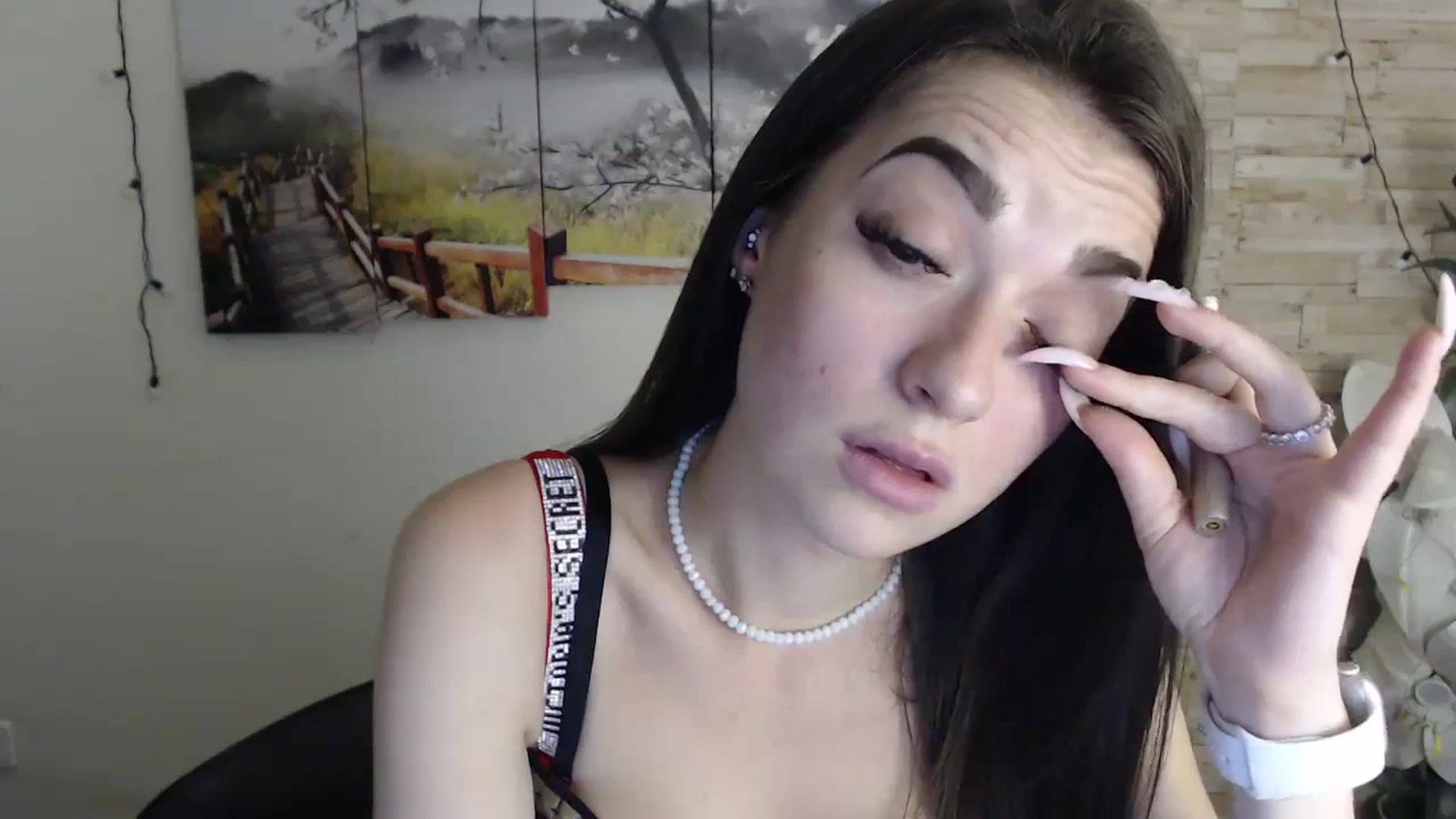 Gallery image thumbnail from Eva_Eldis's myfreecams stream on, 10/28/2023, 17:22 image 17 of 20