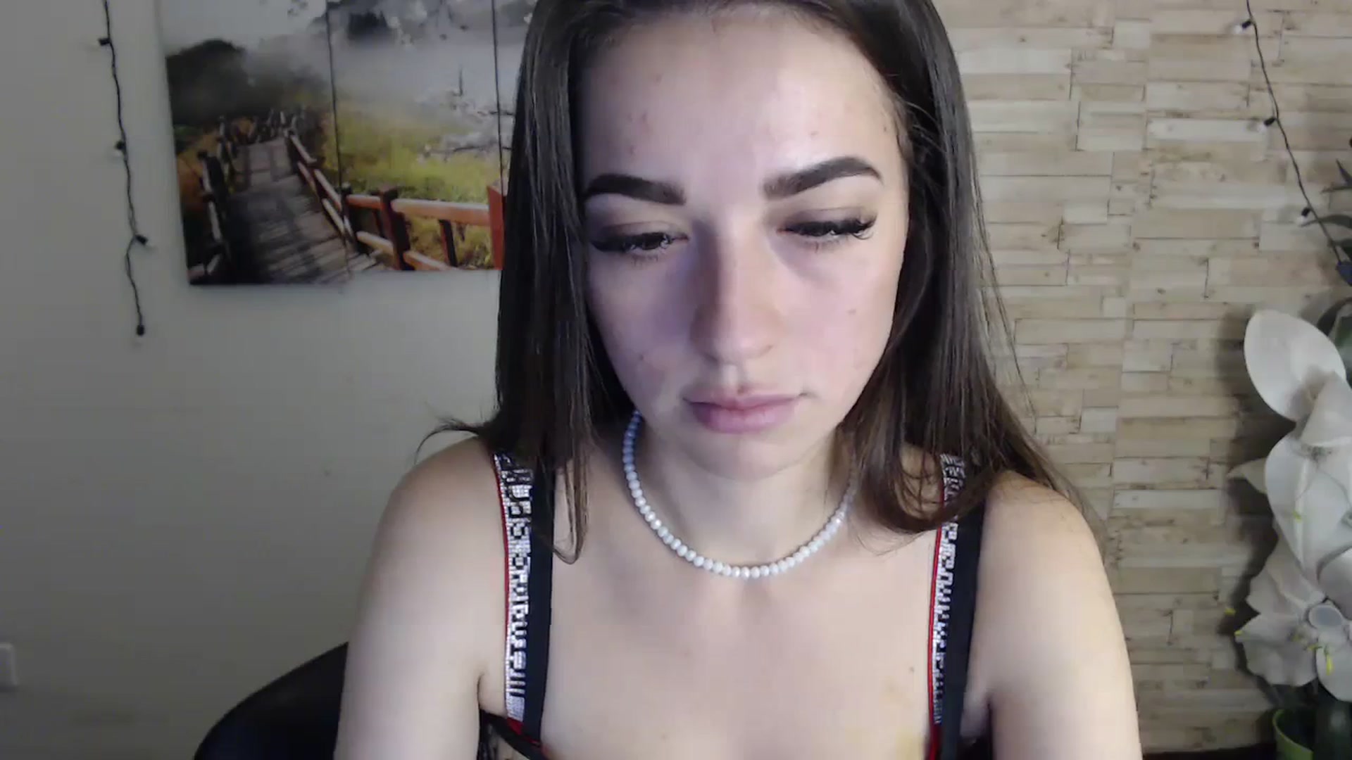 Gallery image thumbnail from Eva_Eldis's myfreecams stream on, 10/28/2023, 17:22 image 10 of 20