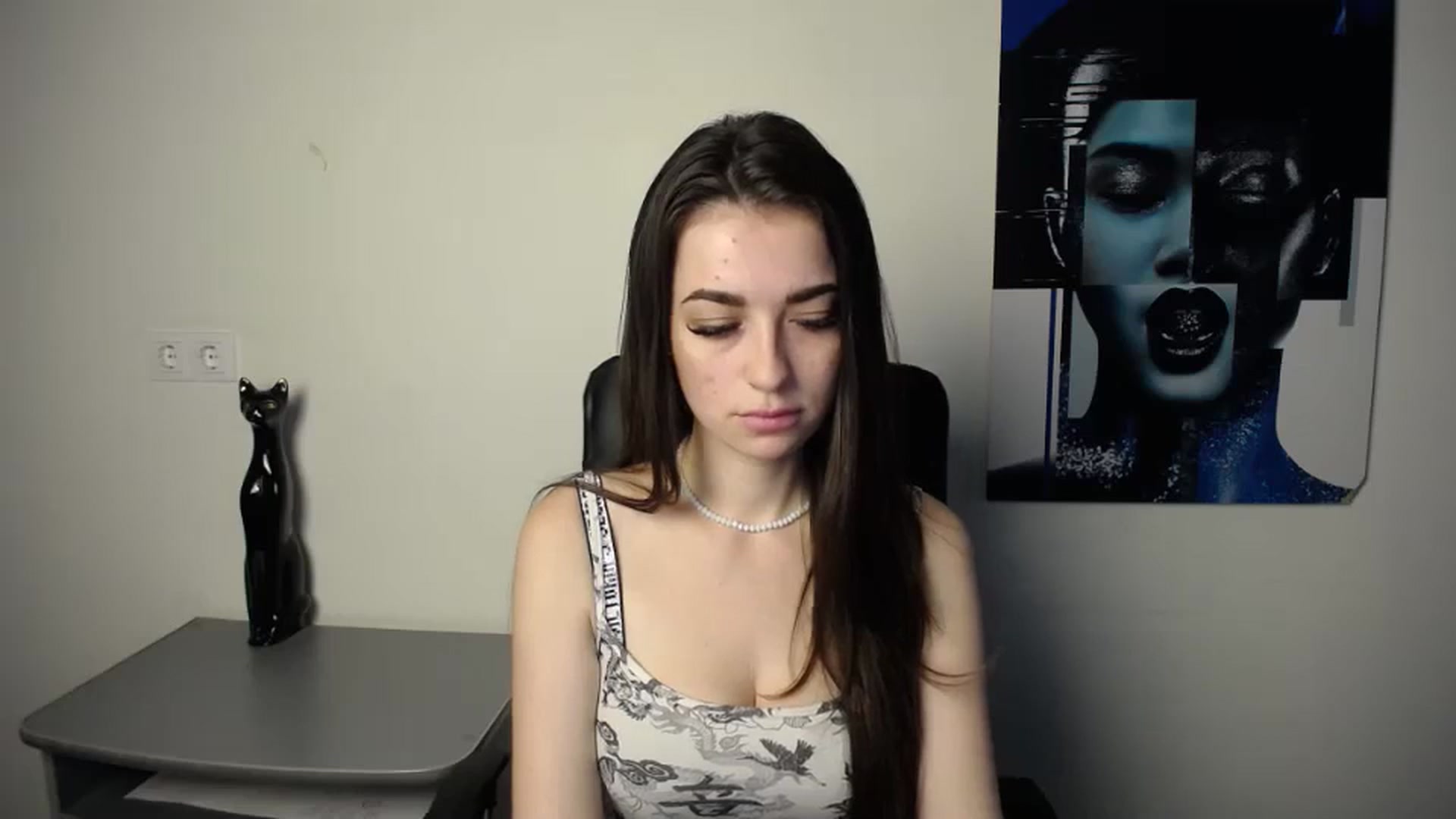 Gallery image thumbnail from Eva_Eldis's myfreecams stream on, 10/31/2023, 13:54 image 15 of 20