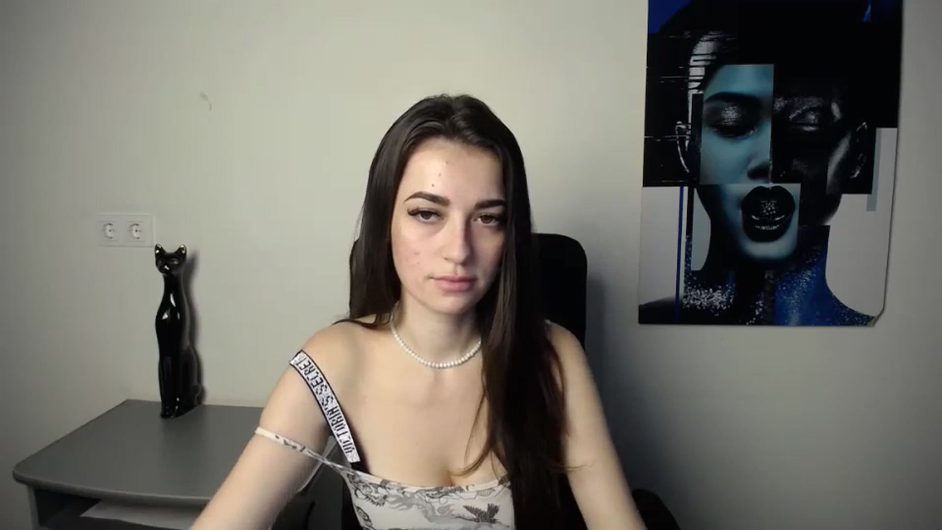 Gallery image thumbnail from Eva_Eldis's myfreecams stream on, 10/31/2023, 13:54 image 19 of 20