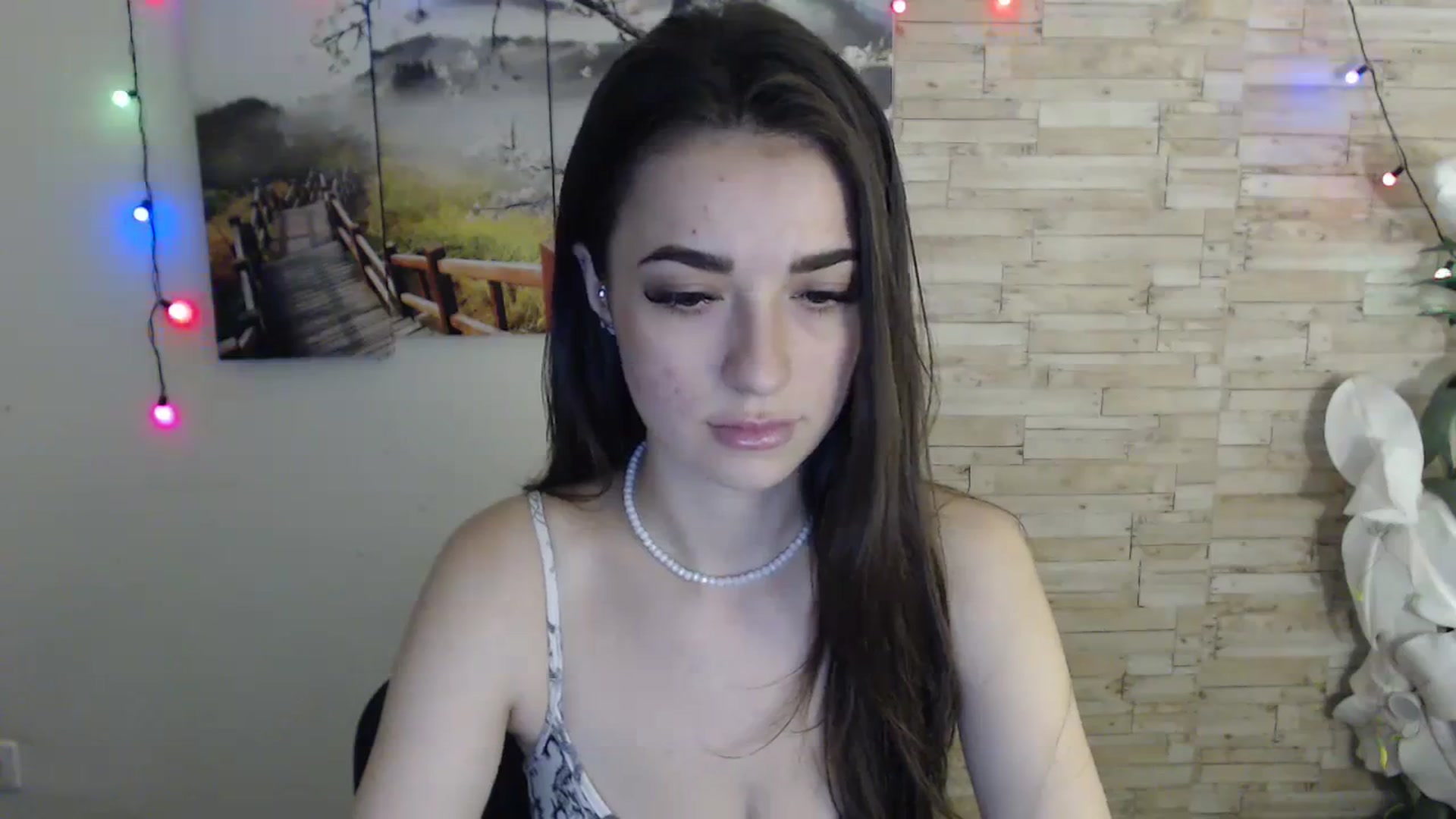 Gallery image thumbnail from Eva_Eldis's myfreecams stream on, 10/31/2023, 15:25 image 4 of 20