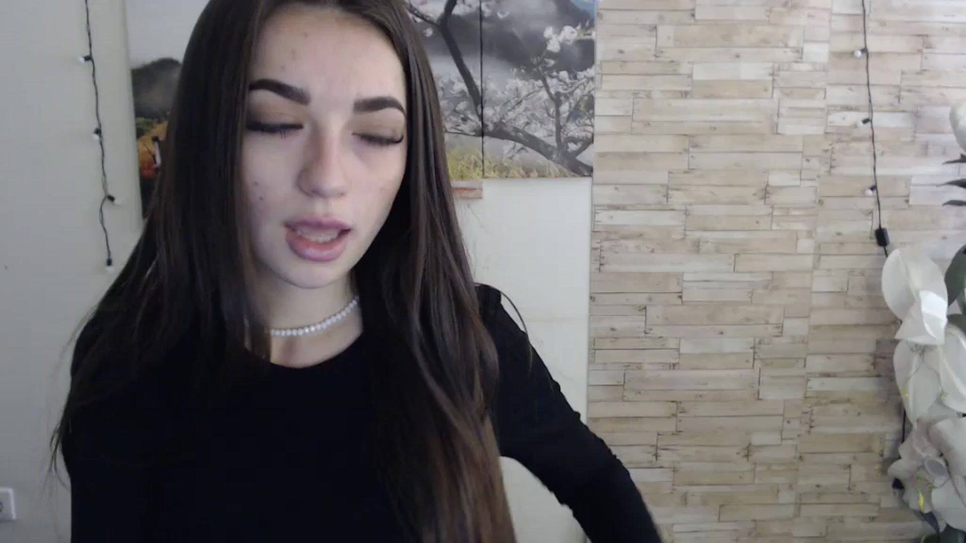 Gallery image thumbnail from Eva_Eldis's myfreecams stream on, 11/02/2023, 12:42 image 7 of 20