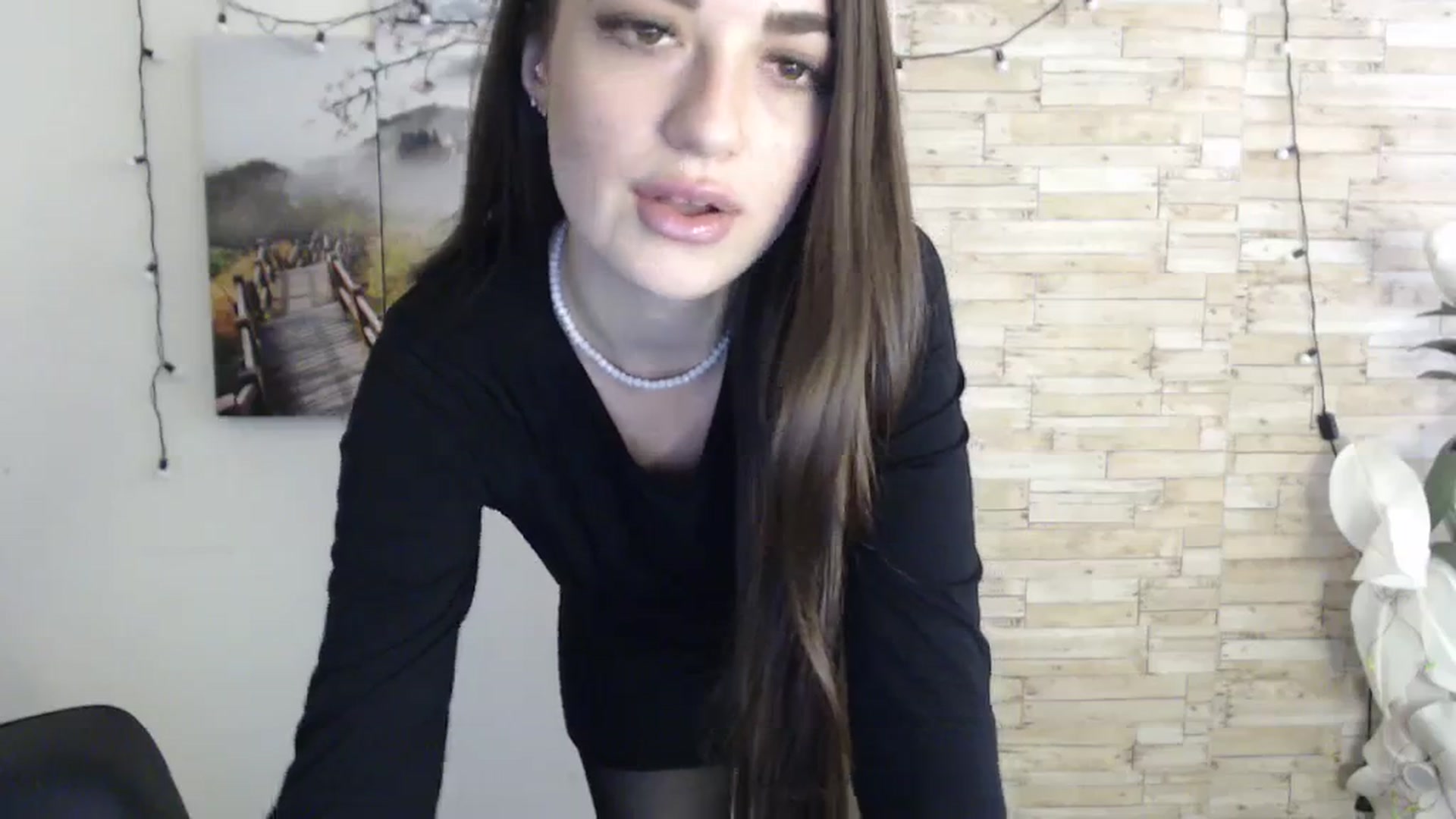 Gallery image thumbnail from Eva_Eldis's myfreecams stream on, 11/02/2023, 12:42 image 15 of 20