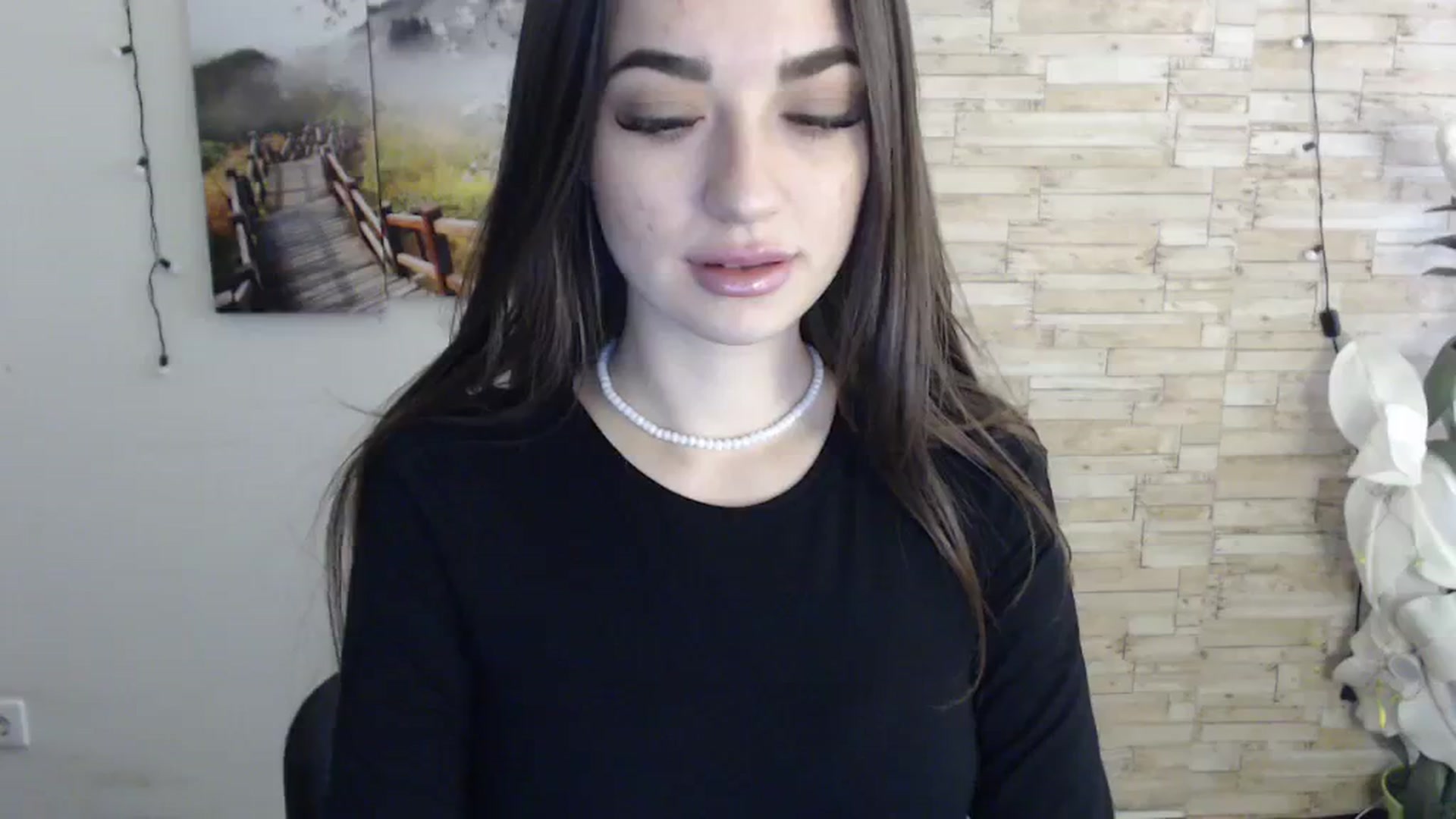 Gallery image thumbnail from Eva_Eldis's myfreecams stream on, 11/02/2023, 12:42 image 3 of 20