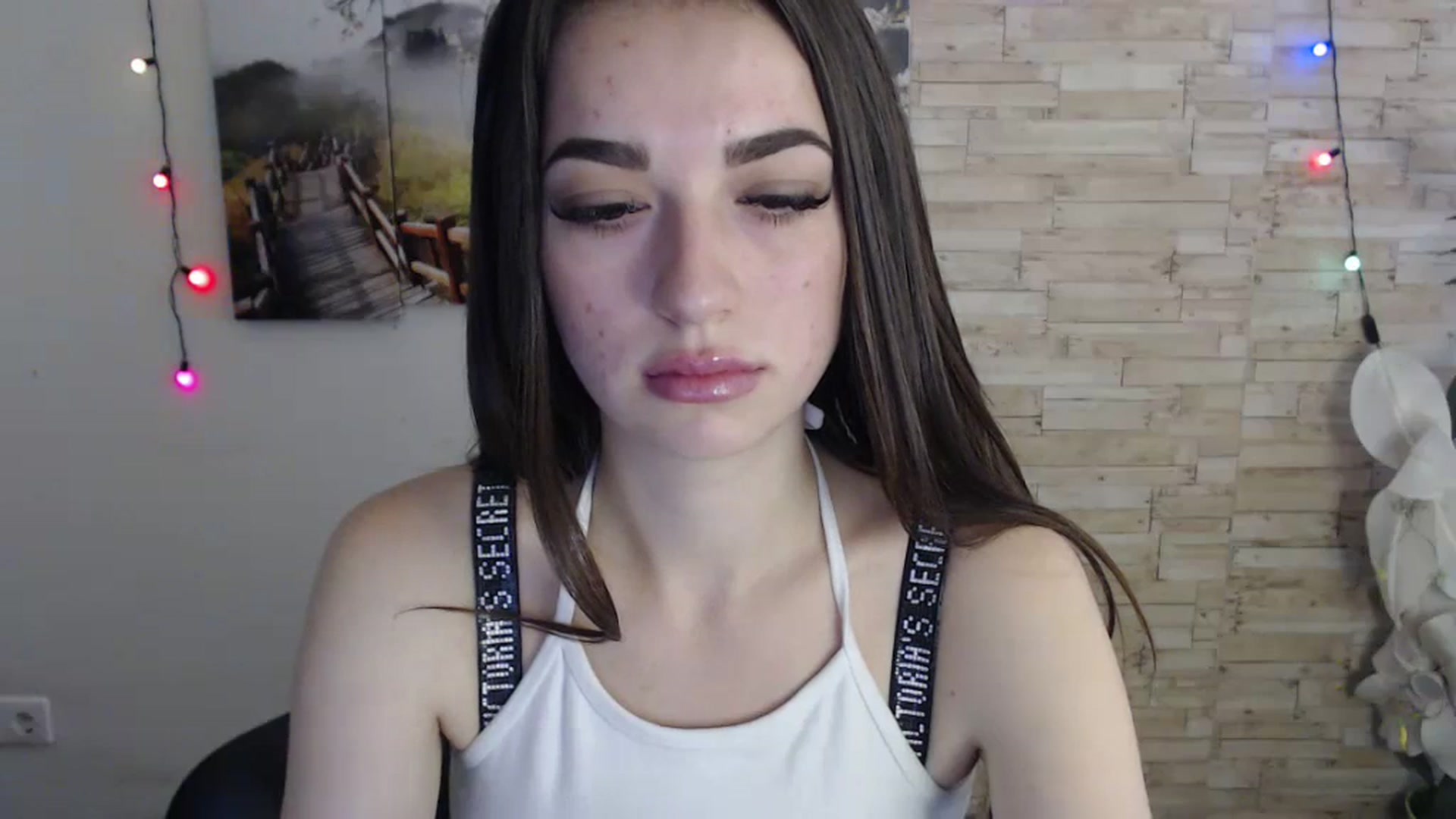 Gallery image thumbnail from Eva_Eldis's myfreecams stream on, 11/03/2023, 13:19 image 3 of 20