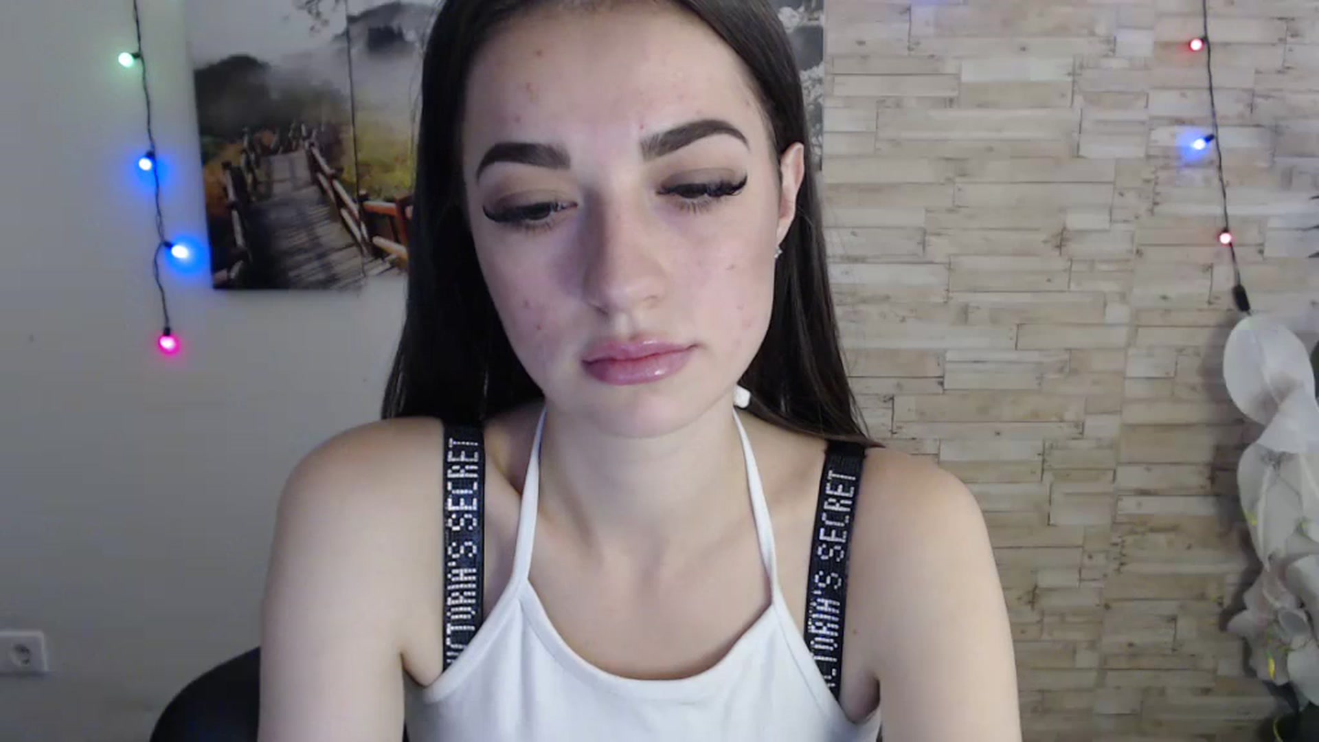 Gallery image thumbnail from Eva_Eldis's myfreecams stream on, 11/03/2023, 13:19 image 4 of 20