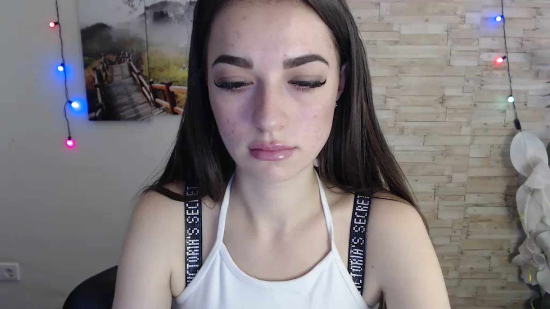 Gallery image thumbnail from Eva_Eldis's myfreecams stream on, 11/03/2023, 13:19 image 9 of 20