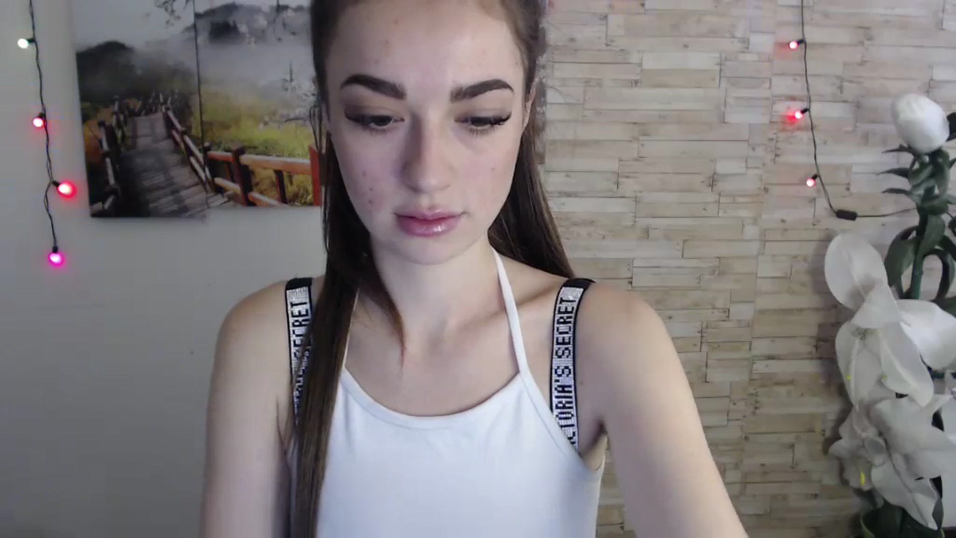 Gallery image thumbnail from Eva_Eldis's myfreecams stream on, 11/06/2023, 11:36 image 18 of 20