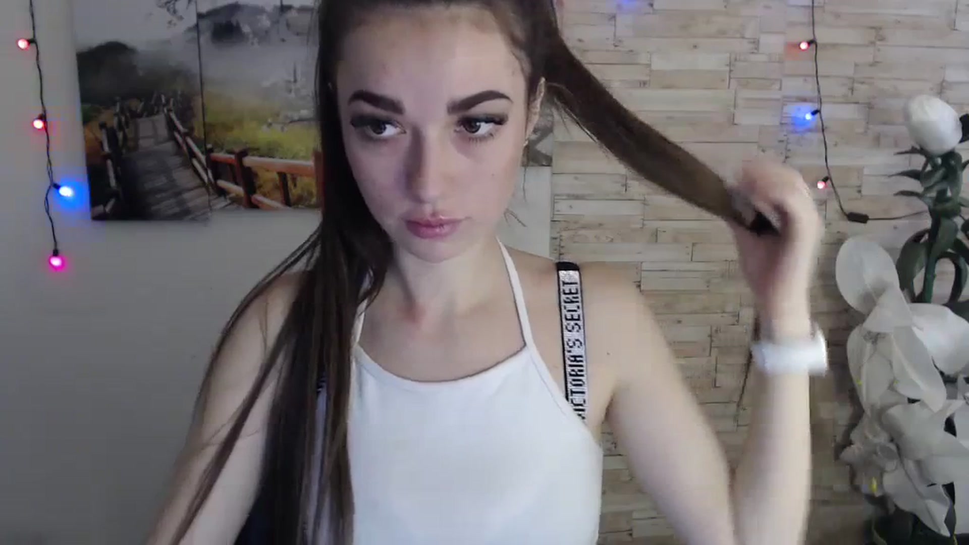 Gallery image thumbnail from Eva_Eldis's myfreecams stream on, 11/06/2023, 11:36 image 14 of 20