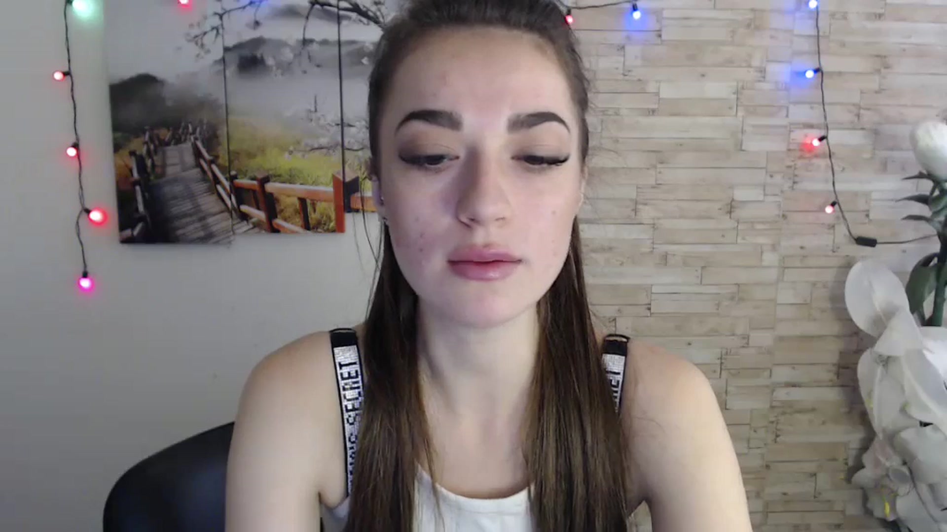 Gallery image thumbnail from Eva_Eldis's myfreecams stream on, 11/06/2023, 11:36 image 2 of 20
