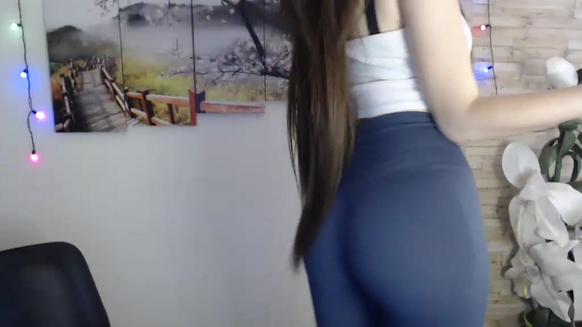 Gallery image thumbnail from Eva_Eldis's myfreecams stream on, 11/06/2023, 13:33 image 8 of 20