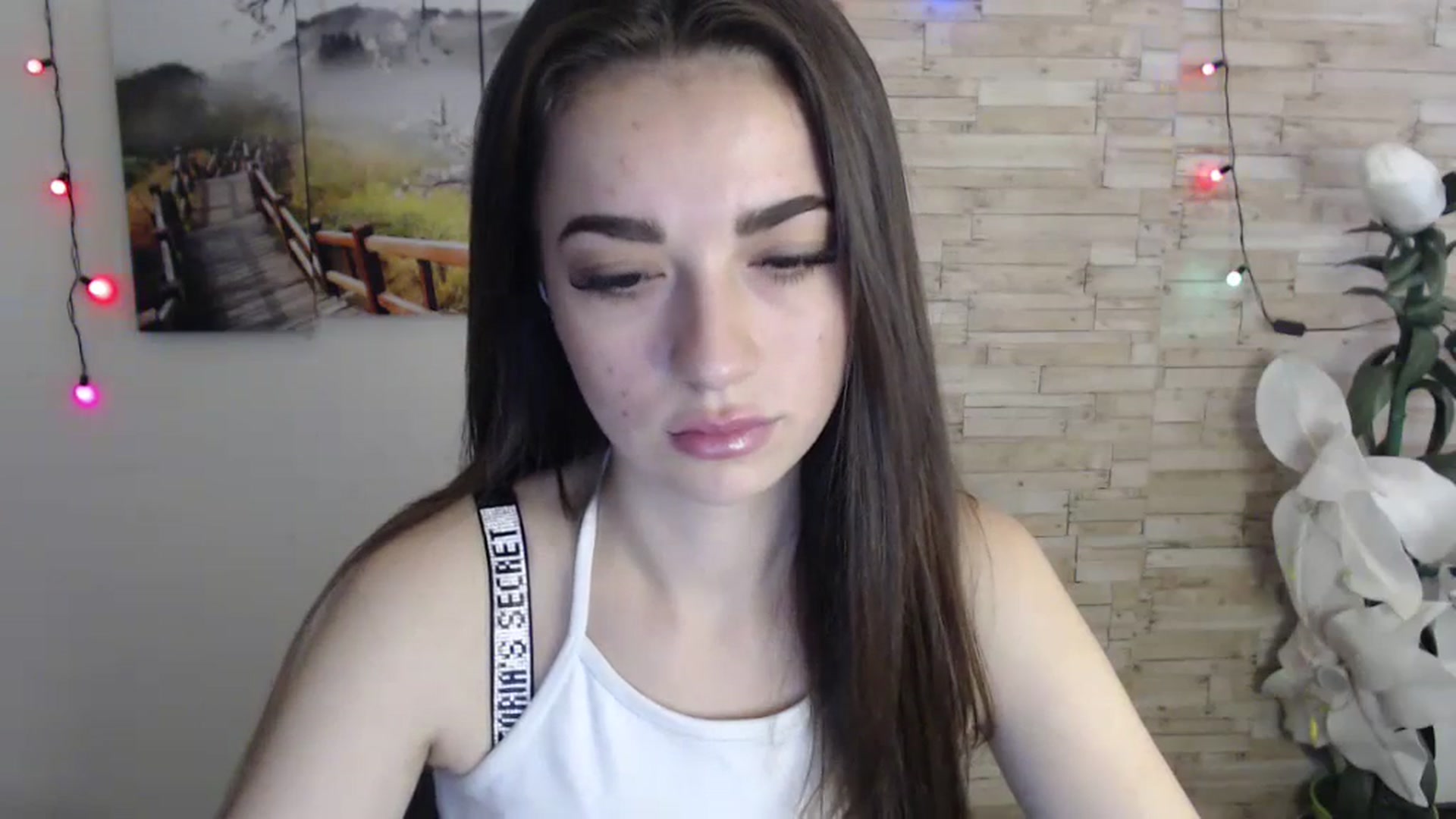 Gallery image thumbnail from Eva_Eldis's myfreecams stream on, 11/06/2023, 13:33 image 3 of 20