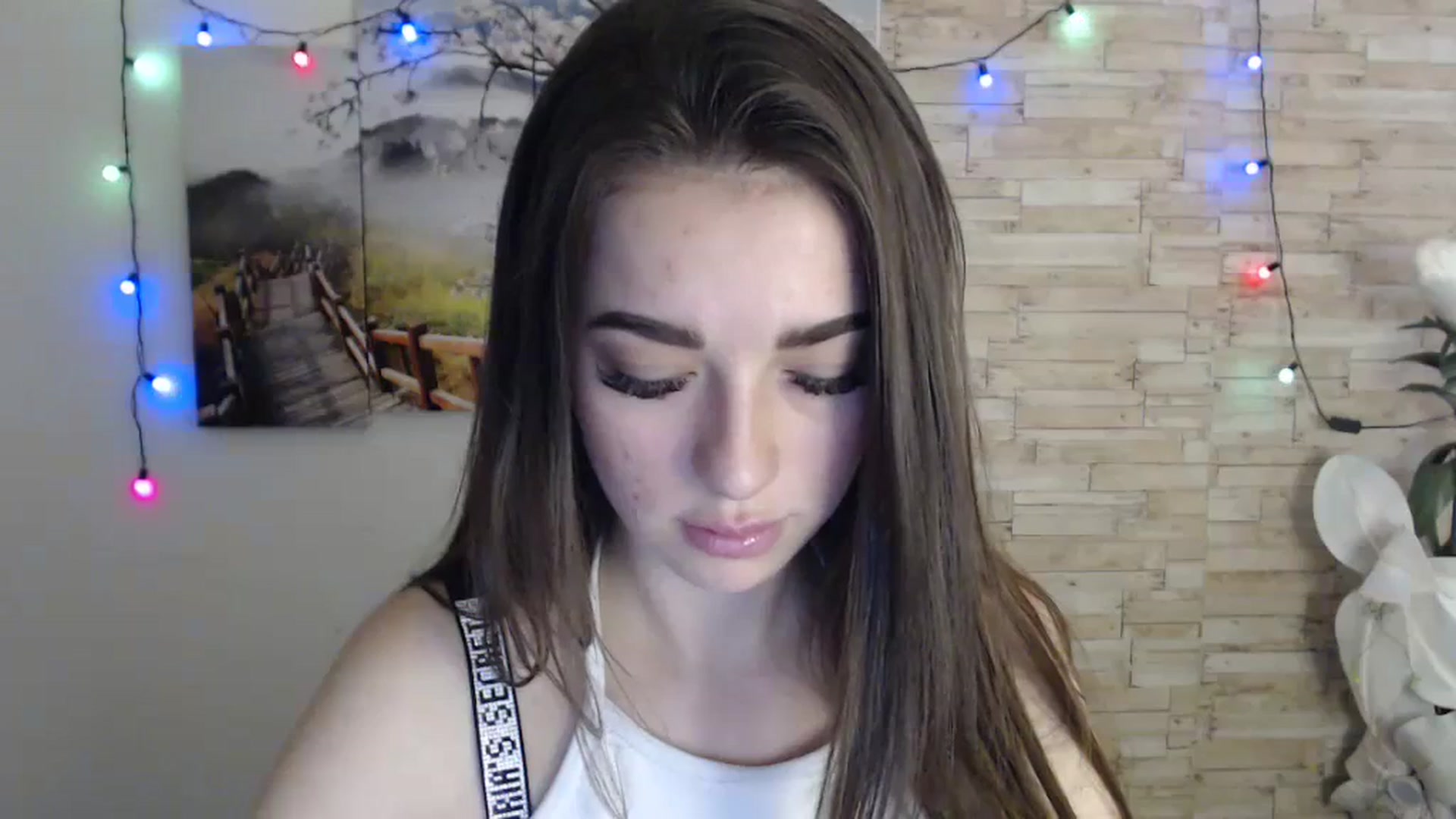 Gallery image thumbnail from Eva_Eldis's myfreecams stream on, 11/06/2023, 13:33 image 19 of 20