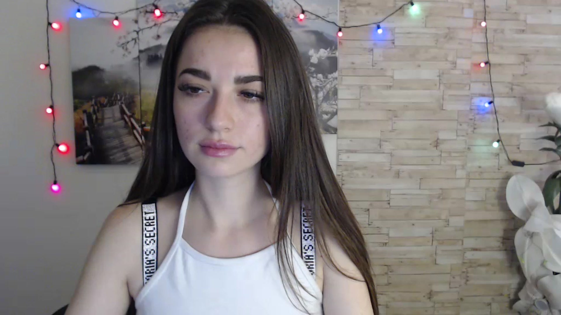 Gallery image thumbnail from Eva_Eldis's myfreecams stream on, 11/06/2023, 13:33 image 13 of 20