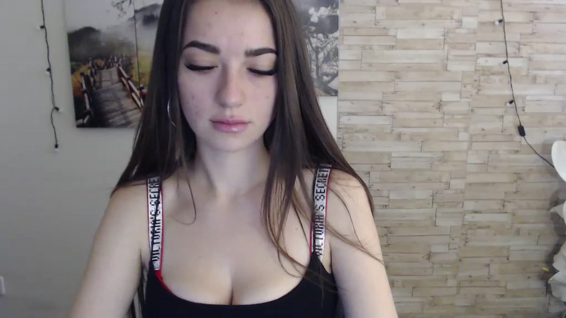Gallery image thumbnail from Eva_Eldis's myfreecams stream on, 11/09/2023, 13:07 image 4 of 20