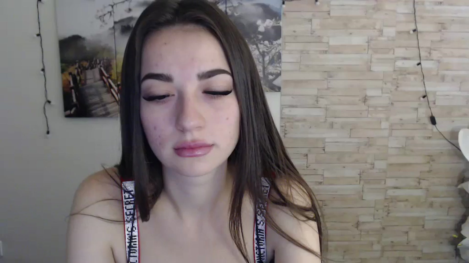 Gallery image thumbnail from Eva_Eldis's myfreecams stream on, 11/09/2023, 13:07 image 20 of 20