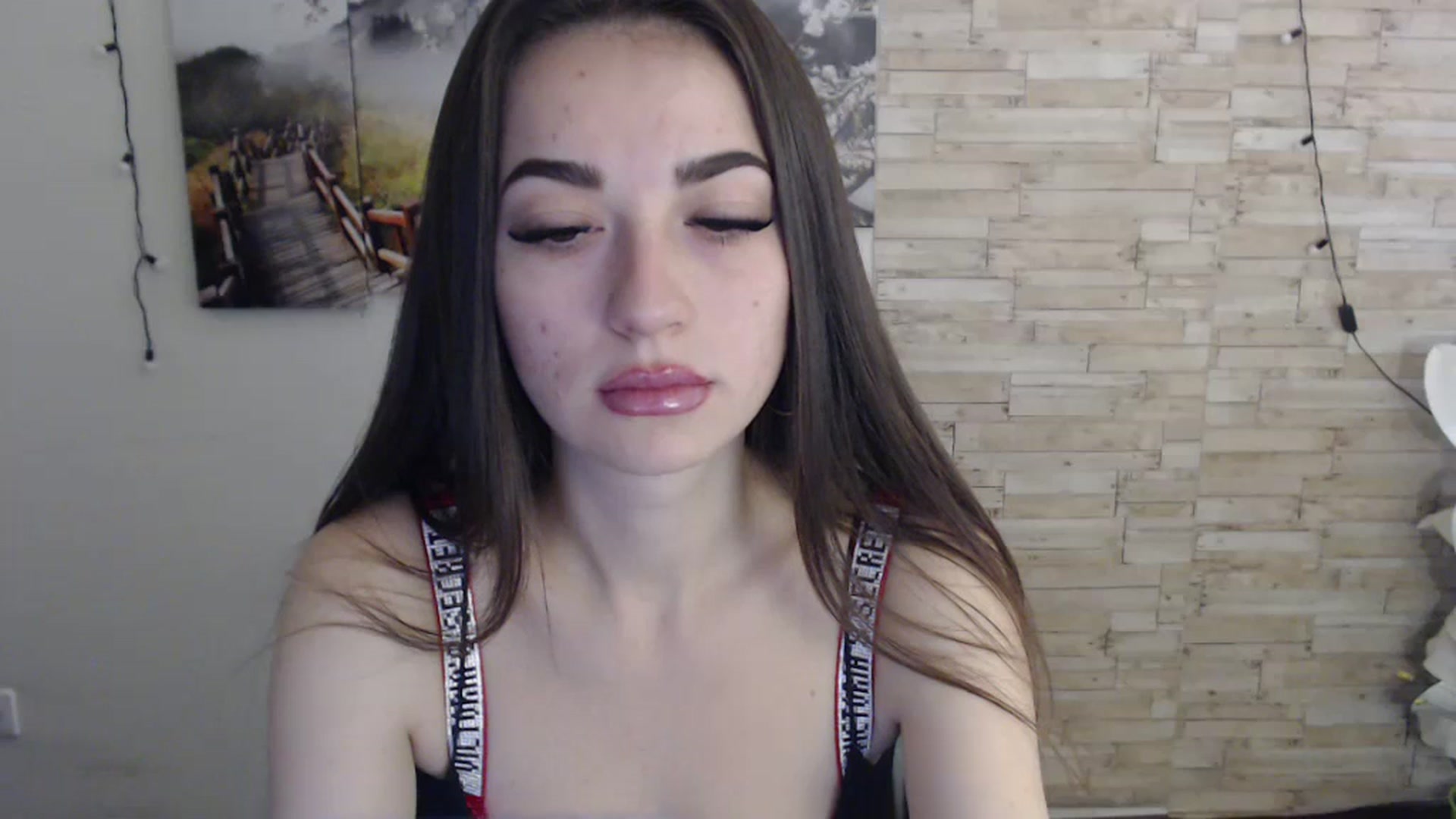 Gallery image thumbnail from Eva_Eldis's myfreecams stream on, 11/09/2023, 13:07 image 13 of 20