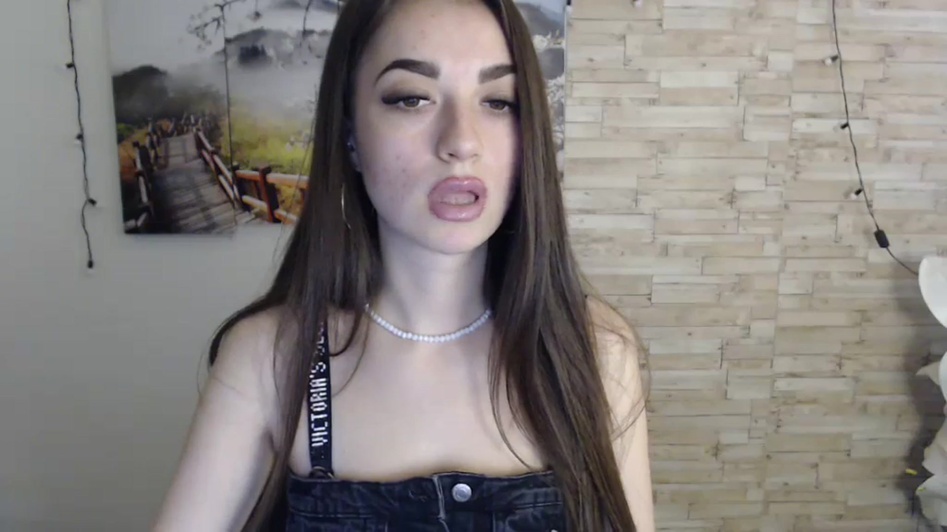 Gallery image thumbnail from Eva_Eldis's myfreecams stream on, 11/11/2023, 14:13 image 14 of 20