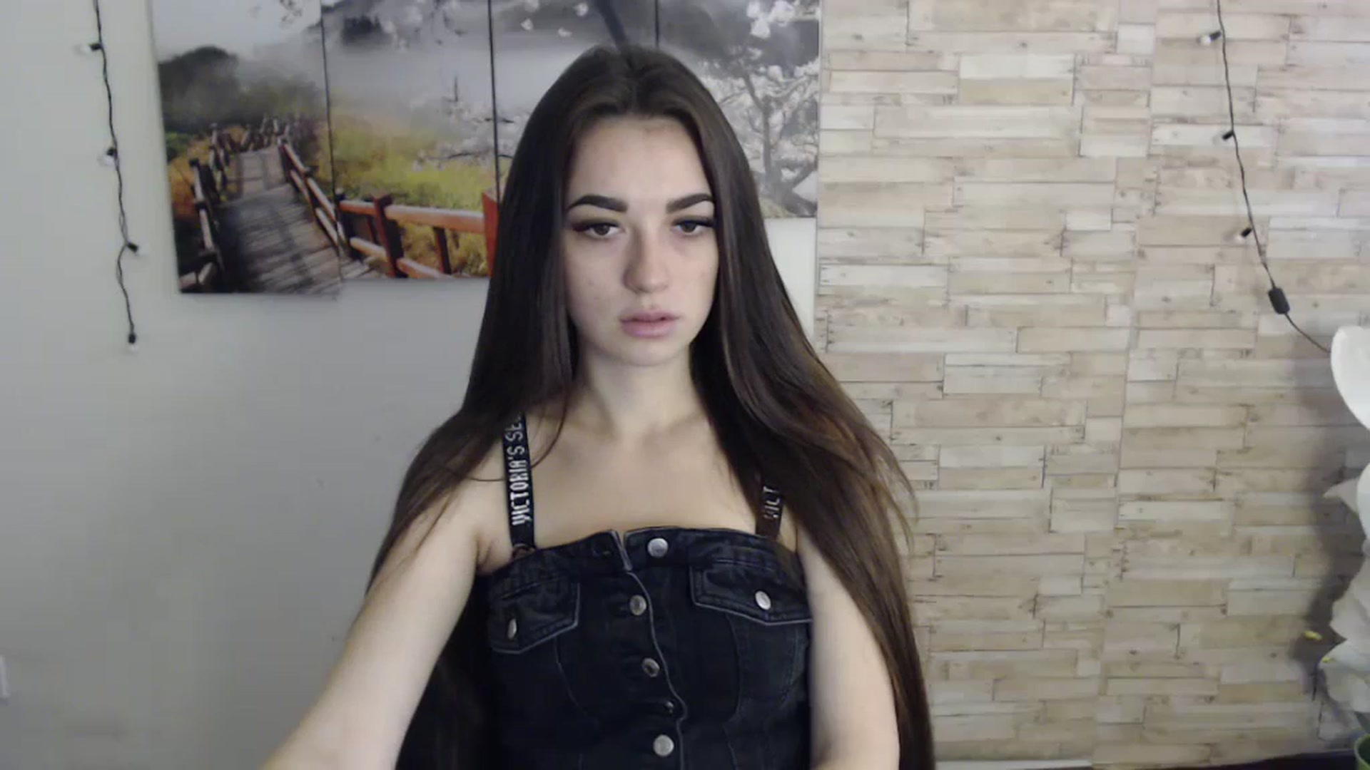 Gallery image thumbnail from Eva_Eldis's myfreecams stream on, 11/11/2023, 14:13 image 1 of 20
