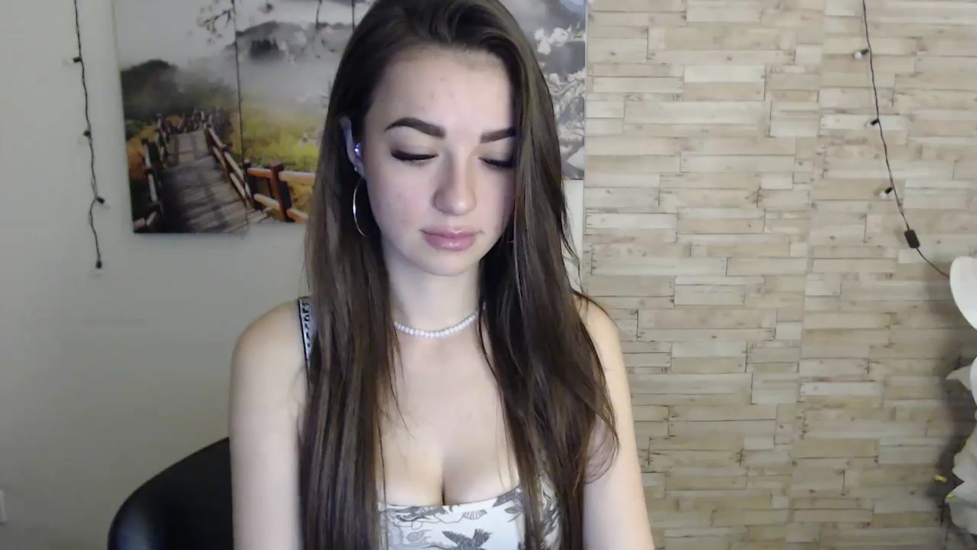 Gallery image thumbnail from Eva_Eldis's myfreecams stream on, 11/12/2023, 16:42 image 3 of 20
