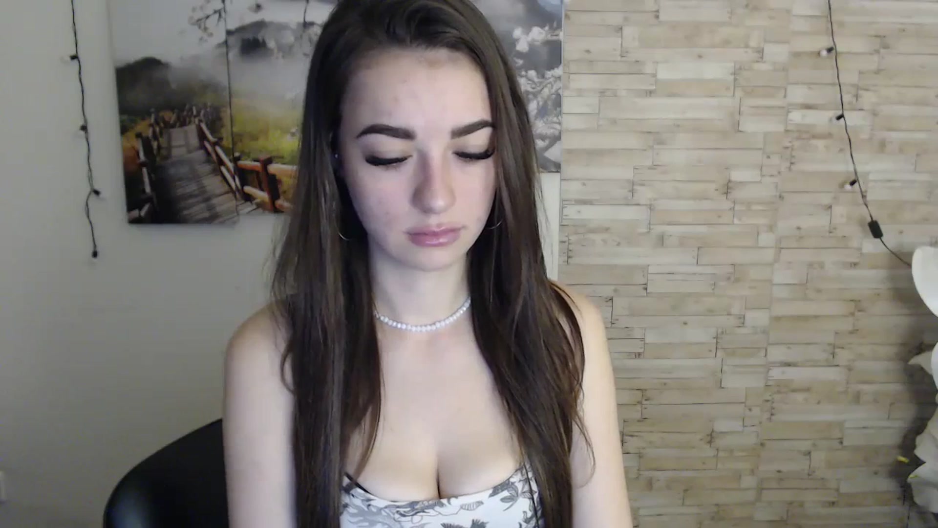 Gallery image thumbnail from Eva_Eldis's myfreecams stream on, 11/12/2023, 16:42 image 4 of 20