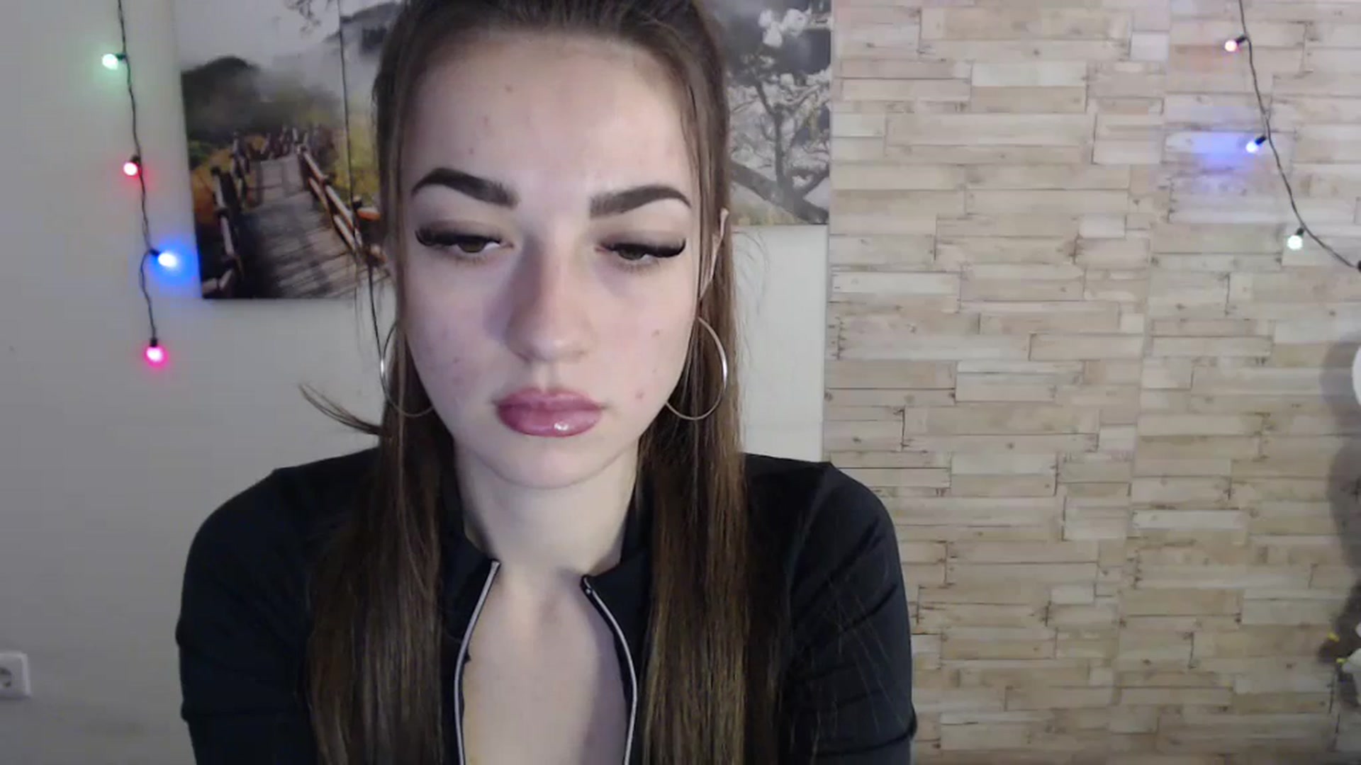 Gallery image thumbnail from Eva_Eldis's myfreecams stream on, 11/13/2023, 12:33 image 7 of 20