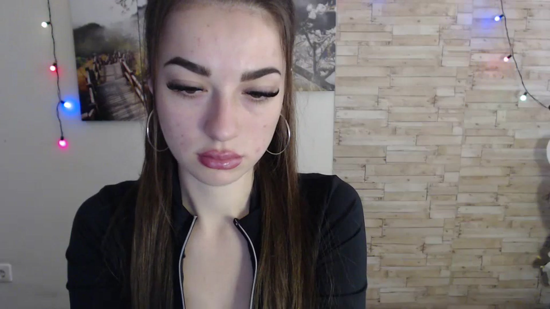 Gallery image thumbnail from Eva_Eldis's myfreecams stream on, 11/13/2023, 12:33 image 8 of 20
