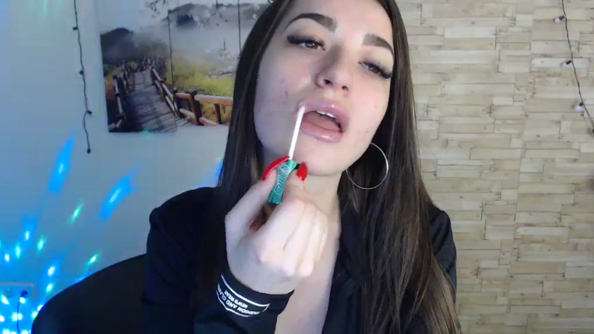 Gallery image thumbnail from Eva_Eldis's myfreecams stream on, 11/21/2023, 14:44 image 13 of 20