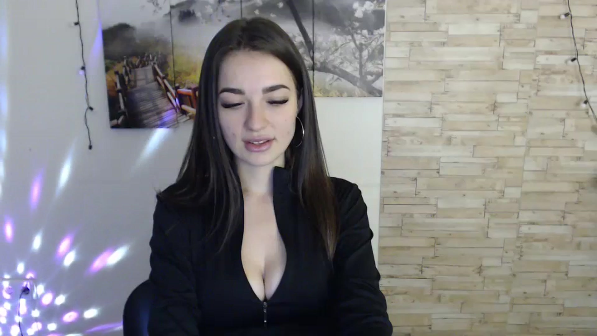 Gallery image thumbnail from Eva_Eldis's myfreecams stream on, 11/21/2023, 14:44 image 2 of 20