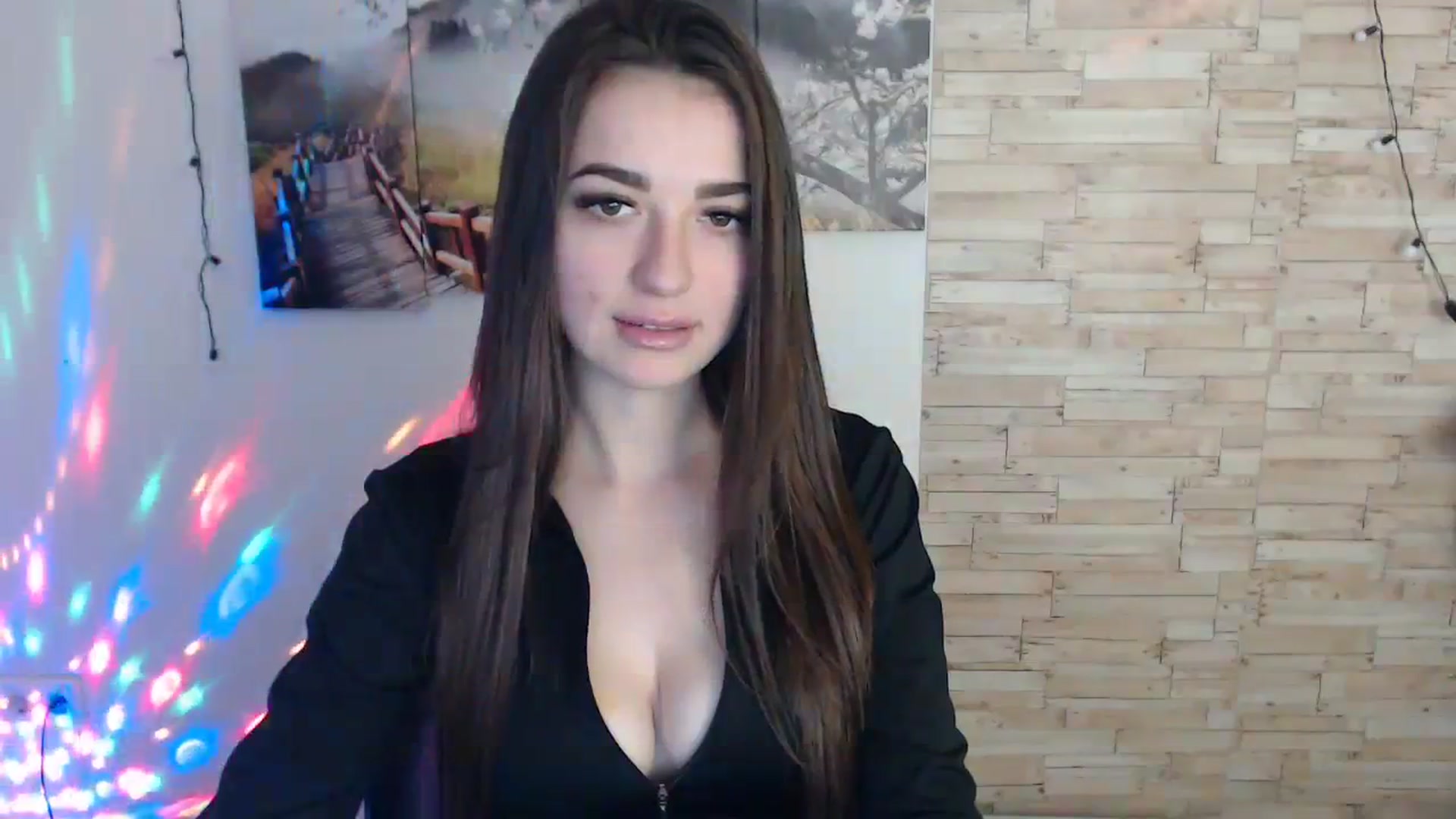Gallery image thumbnail from Eva_Eldis's myfreecams stream on, 11/21/2023, 16:22 image 6 of 20