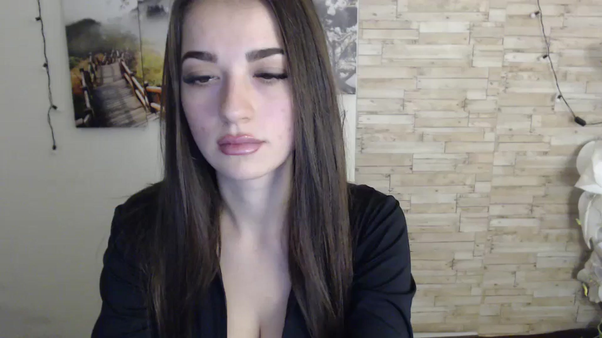 Gallery image thumbnail from Eva_Eldis's myfreecams stream on, 11/22/2023, 14:22 image 1 of 20