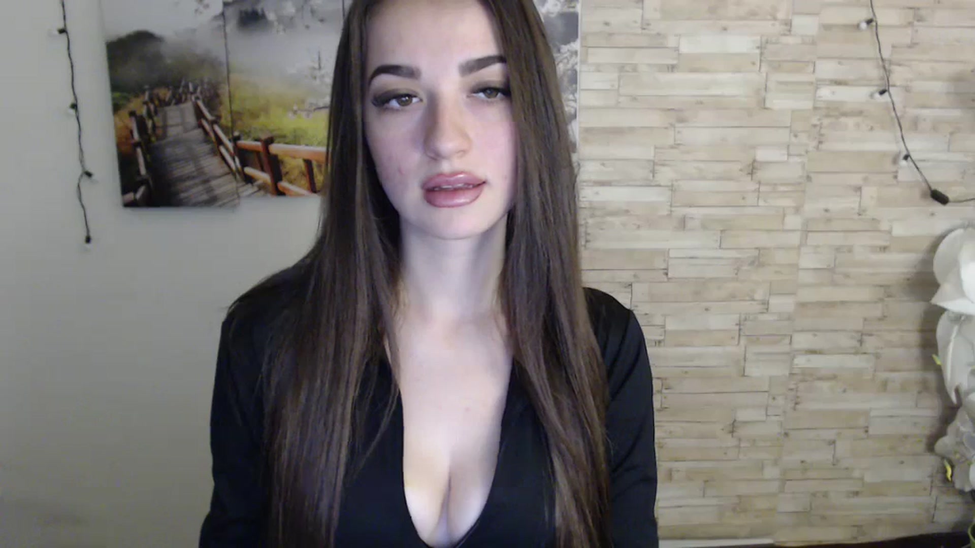 Gallery image thumbnail from Eva_Eldis's myfreecams stream on, 11/22/2023, 14:22 image 3 of 20