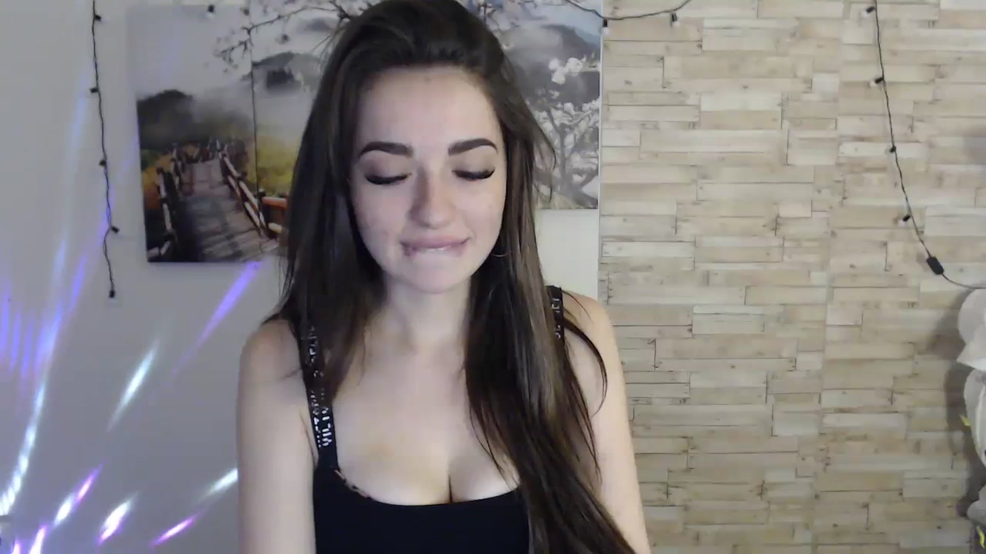 Gallery image thumbnail from Eva_Eldis's myfreecams stream on, 11/23/2023, 13:25 image 13 of 20