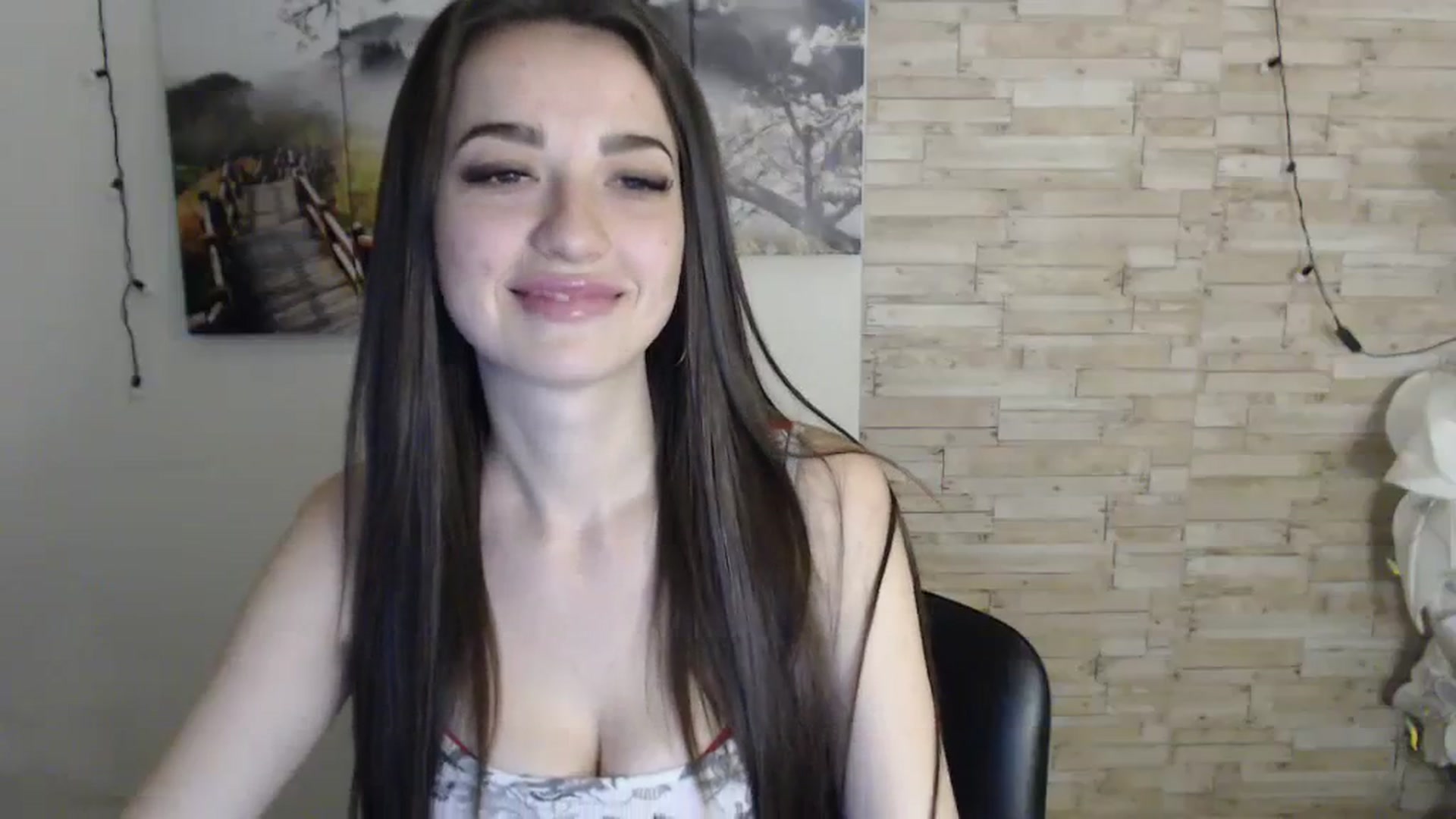 Gallery image thumbnail from Eva_Eldis's myfreecams stream on, 11/25/2023, 17:04 image 11 of 20