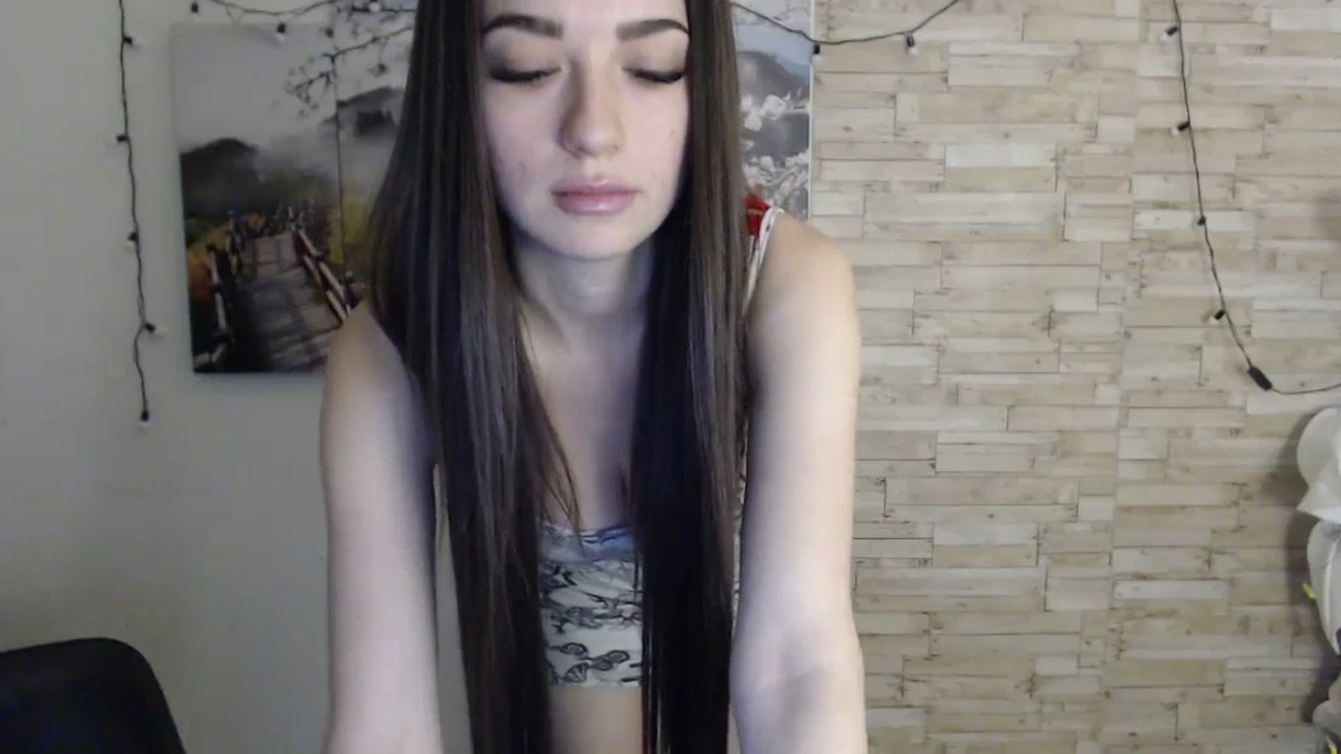 Gallery image thumbnail from Eva_Eldis's myfreecams stream on, 11/25/2023, 17:04 image 17 of 20