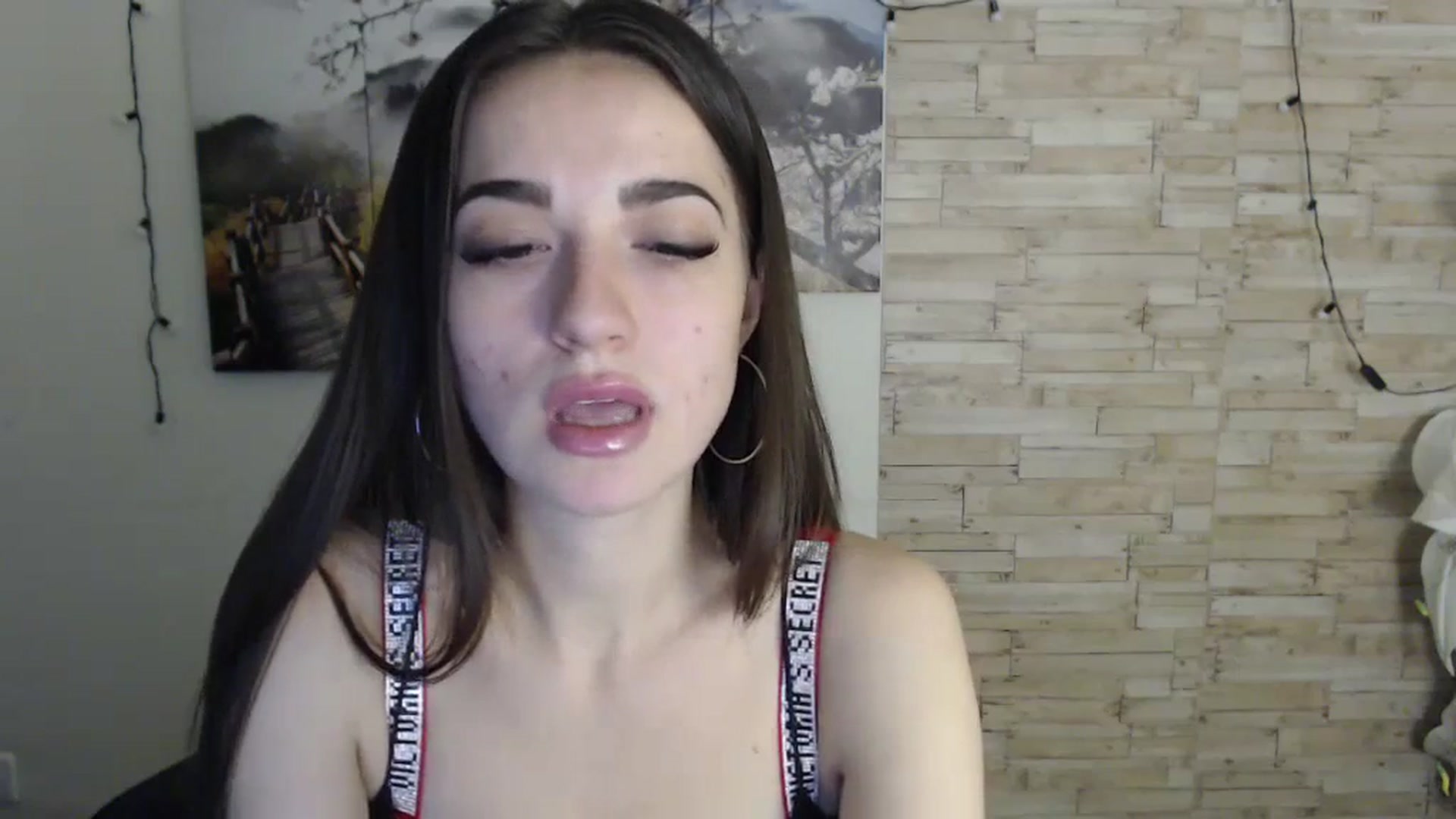 Gallery image thumbnail from Eva_Eldis's myfreecams stream on, 11/27/2023, 15:54 image 14 of 20