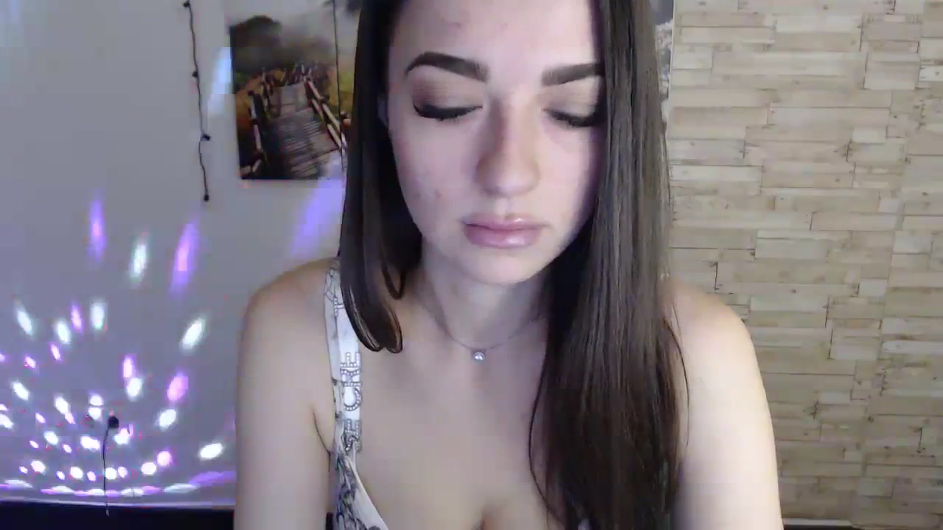 Gallery image thumbnail from Eva_Eldis's myfreecams stream on, 12/11/2023, 16:51 image 13 of 20