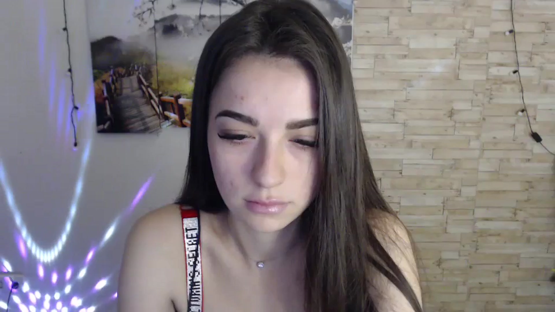 Gallery image thumbnail from Eva_Eldis's myfreecams stream on, 12/12/2023, 17:15 image 14 of 20