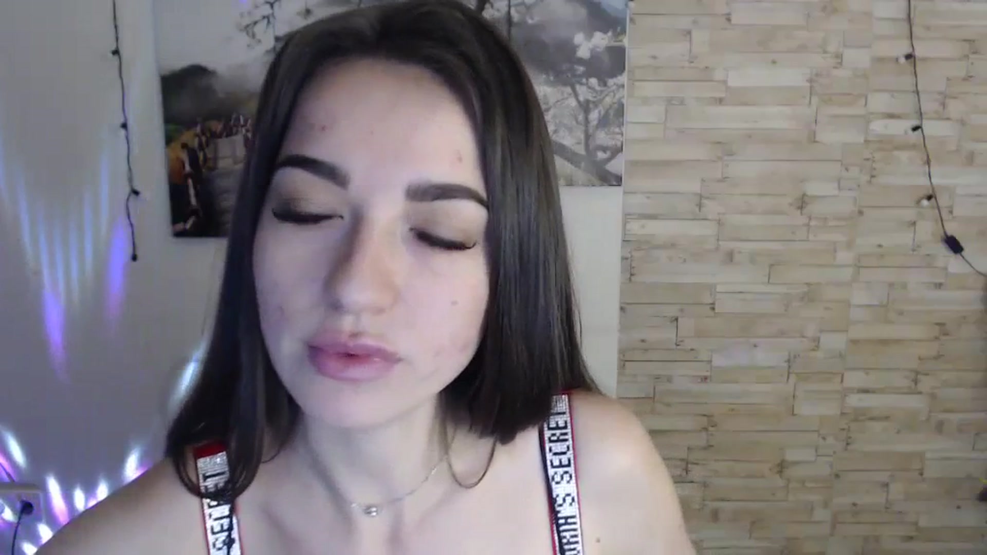 Gallery image thumbnail from Eva_Eldis's myfreecams stream on, 12/12/2023, 17:37 image 7 of 20